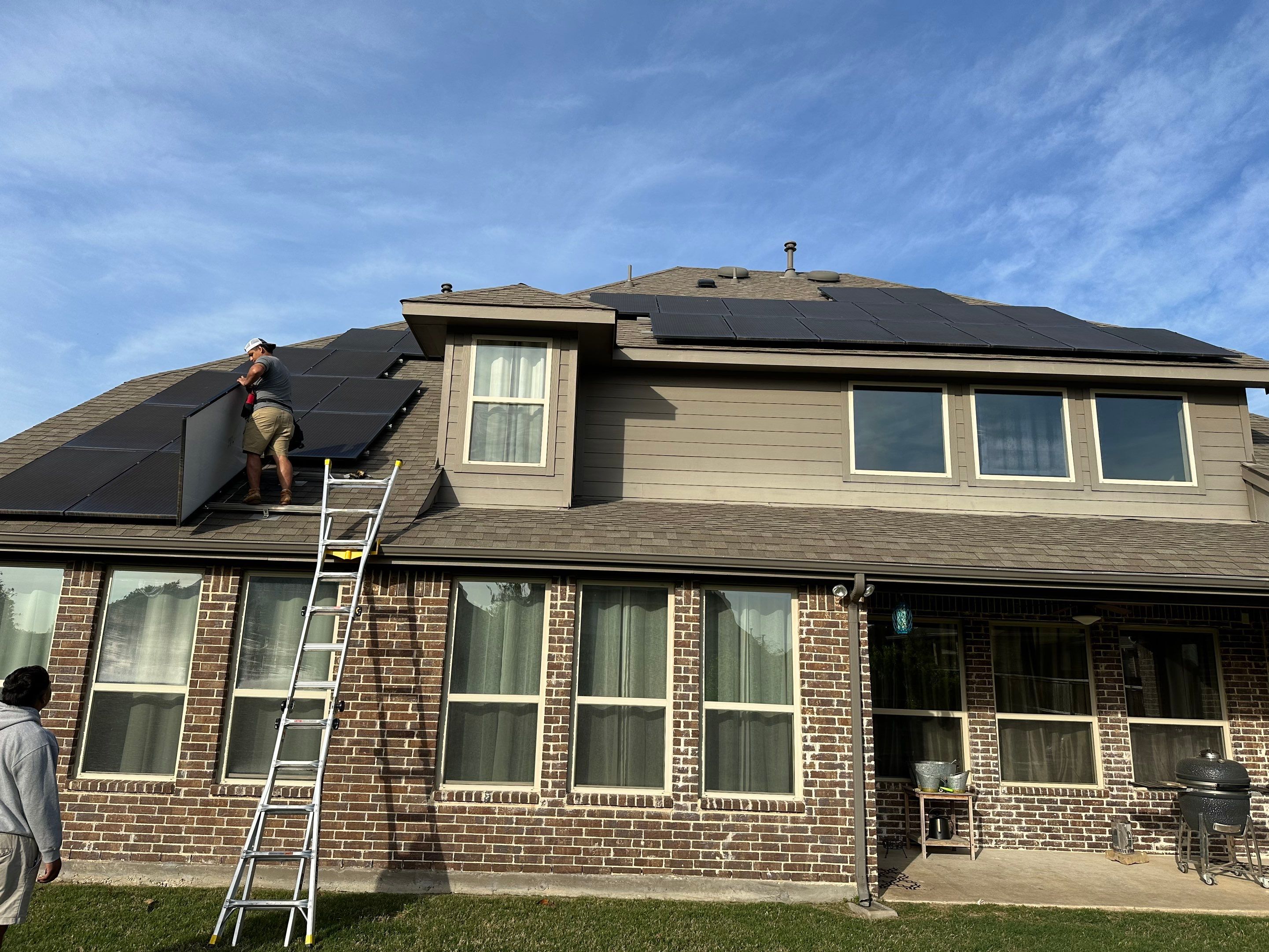 D&R Trophy Club, Tx using Solar Panels by Sunaura Solar