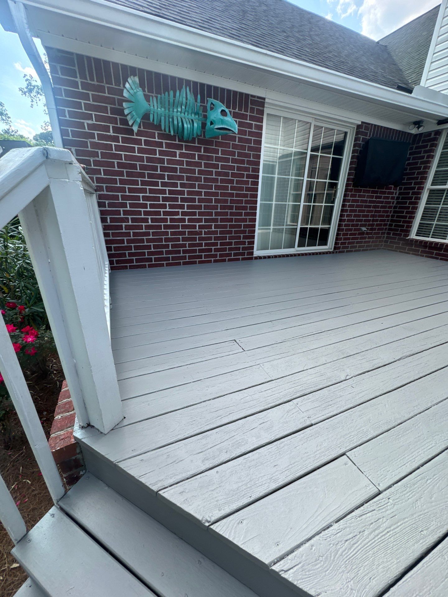 Weathered Deck using AcryFin by DuraSeal