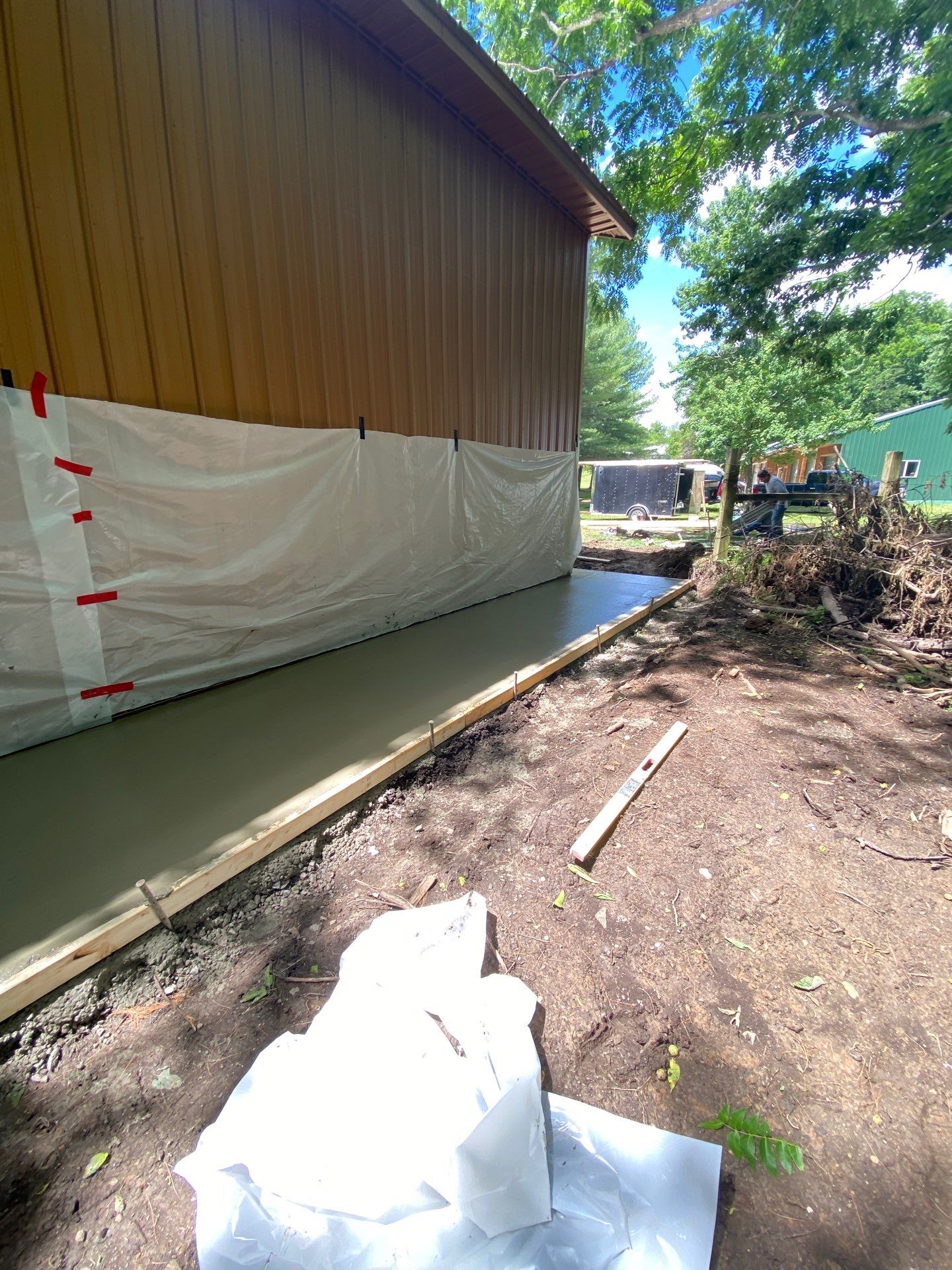 40'x50'x16' Pole Barn Project by The Barn Builders