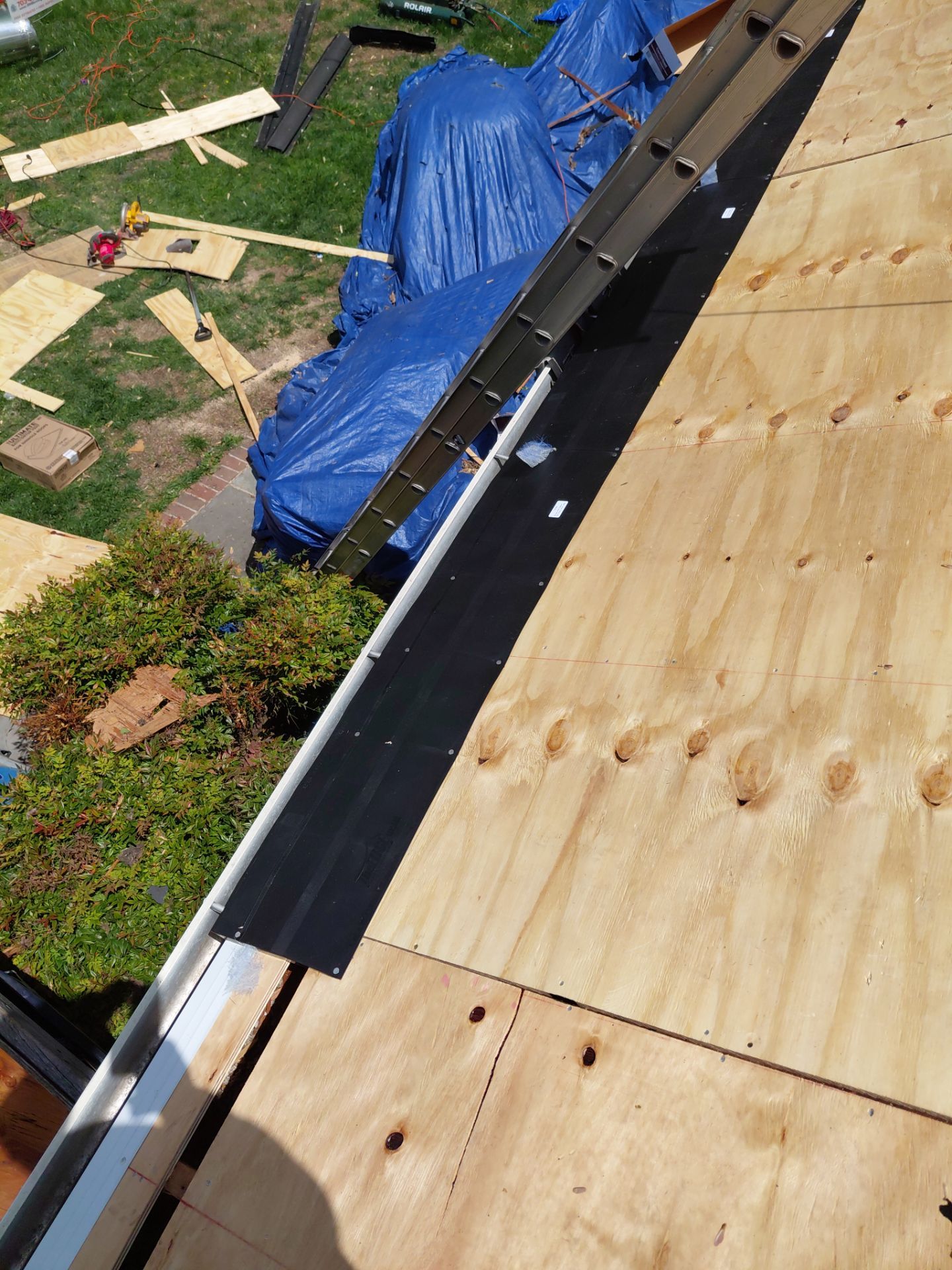 Annandale: Residential Roof Replacement with CertainTeed Landmark in Moire Black by RM Banning, Inc.