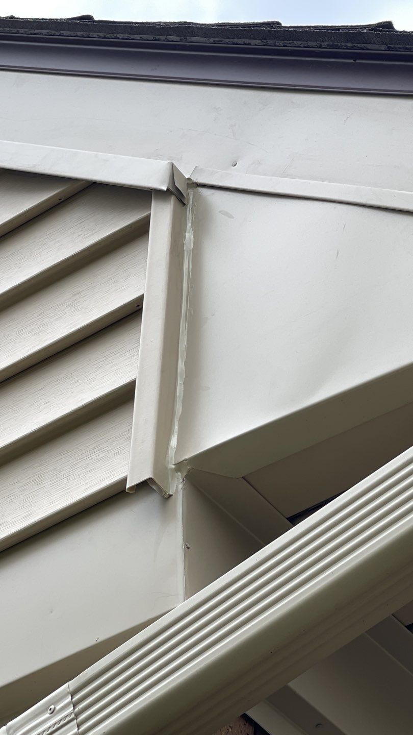 Siding Replacement using CertainTeed Restoration Classis D4 by 180 Contractors