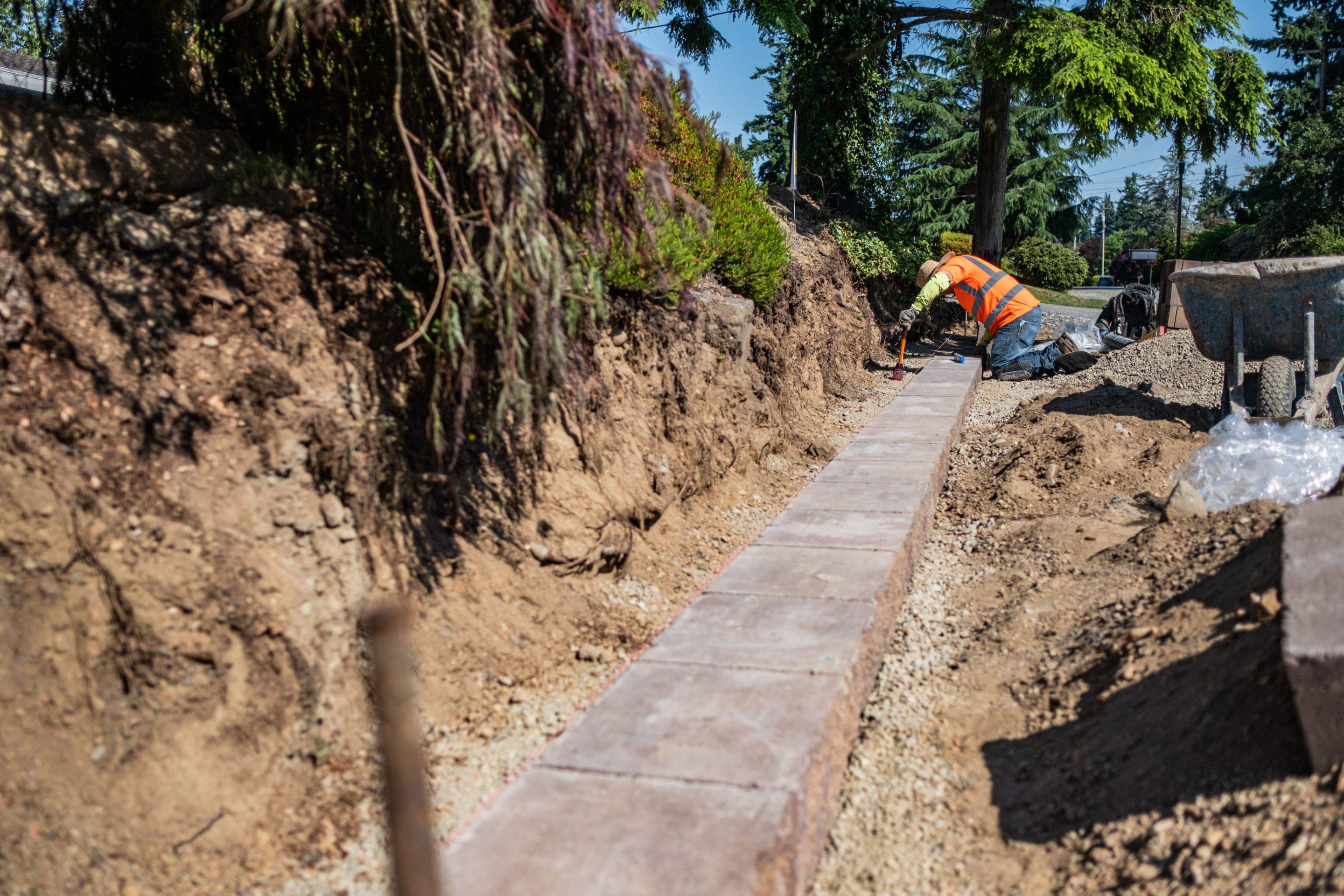 Justin | Retaining Wall, Landscape Project  by Jireh Asphalt & Concrete Inc 