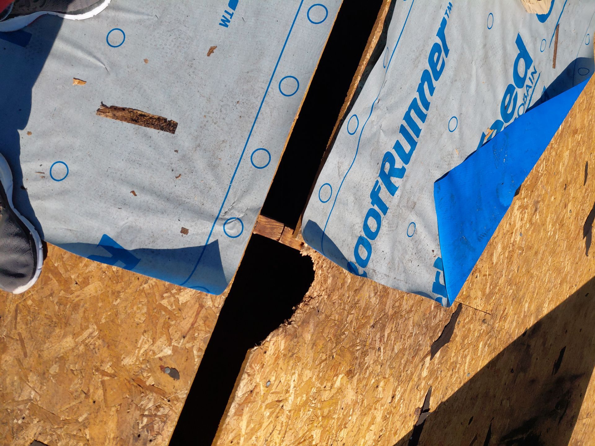 Gainesville: Residential Roof Replacement with CertainTeed Landmark in Moire Black  by RM Banning, Inc.