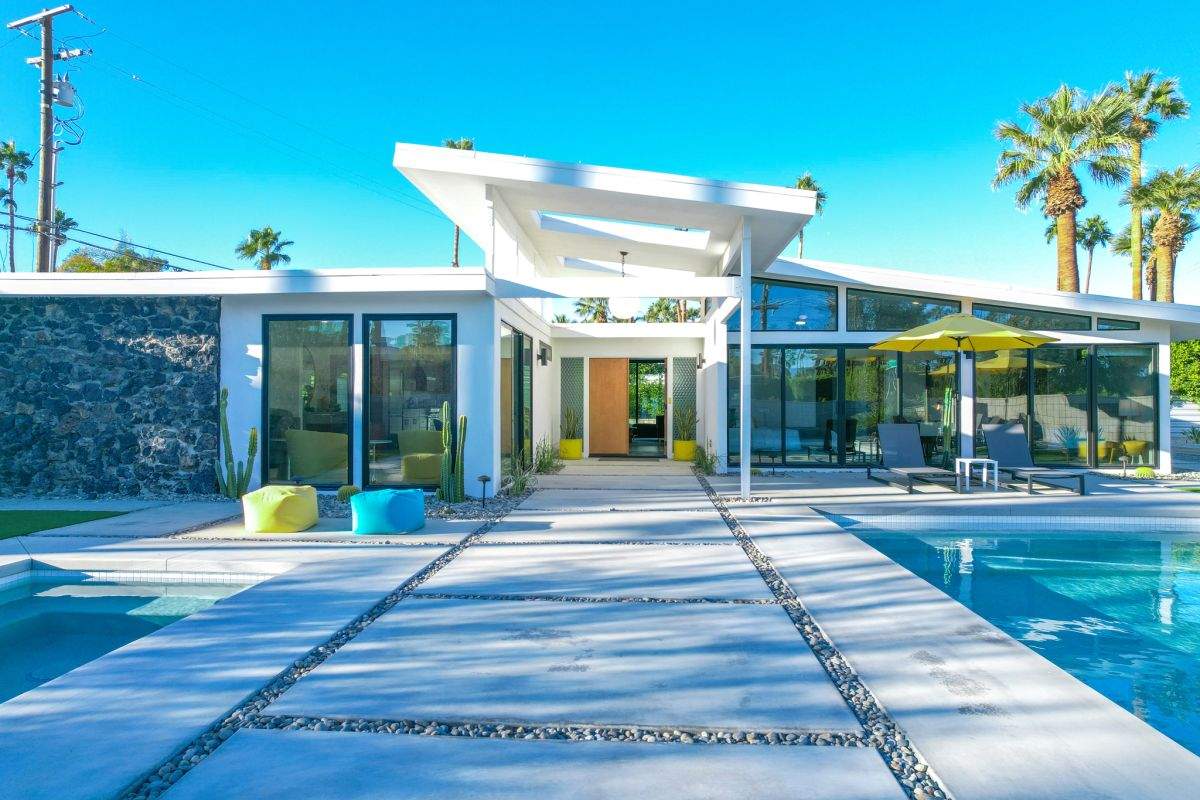 Palm Springs Midcentury Modern Home by One Stop Source