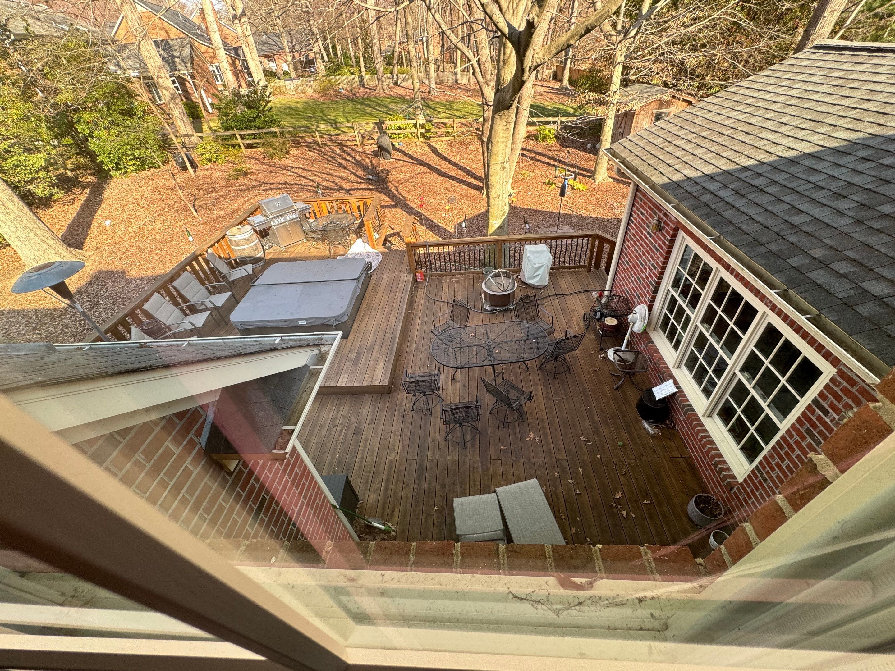 Weathered Deck using AcryFin by DuraSeal