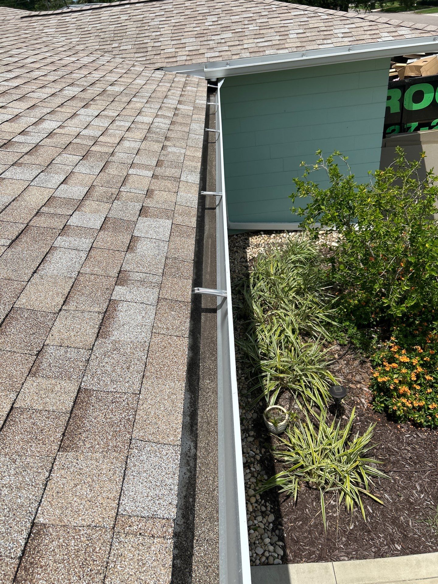 Project in St. Petersburg 33710 by Mitchell Roofing Company LLC 