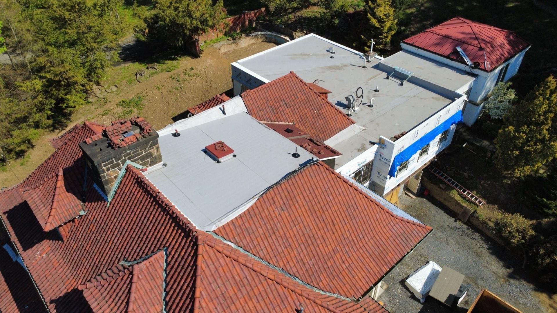 Gray EPDM Flat Roof in Sewickley, PA by MAT Roofing