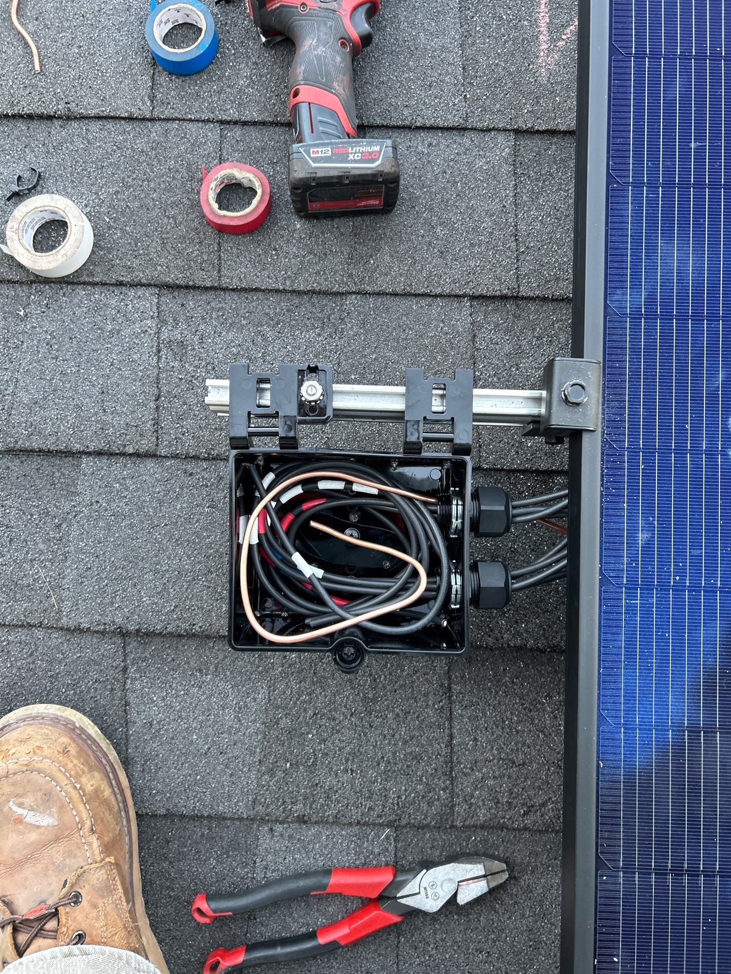 Project in La Cañada Flintridge by Solar Discovery
