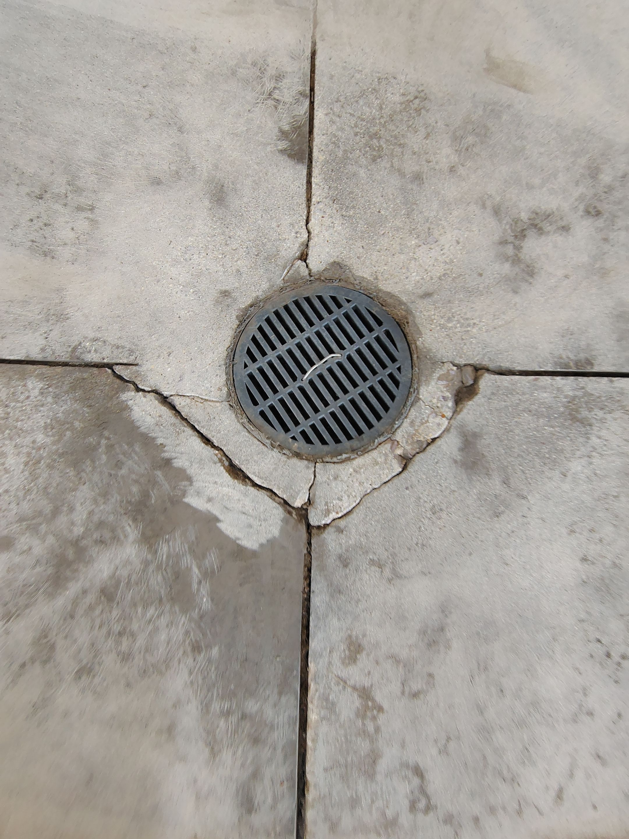 Feather Grey Floor Coating in Sioux Falls, SD by Select Painting, Coatings & Garage Cabinets