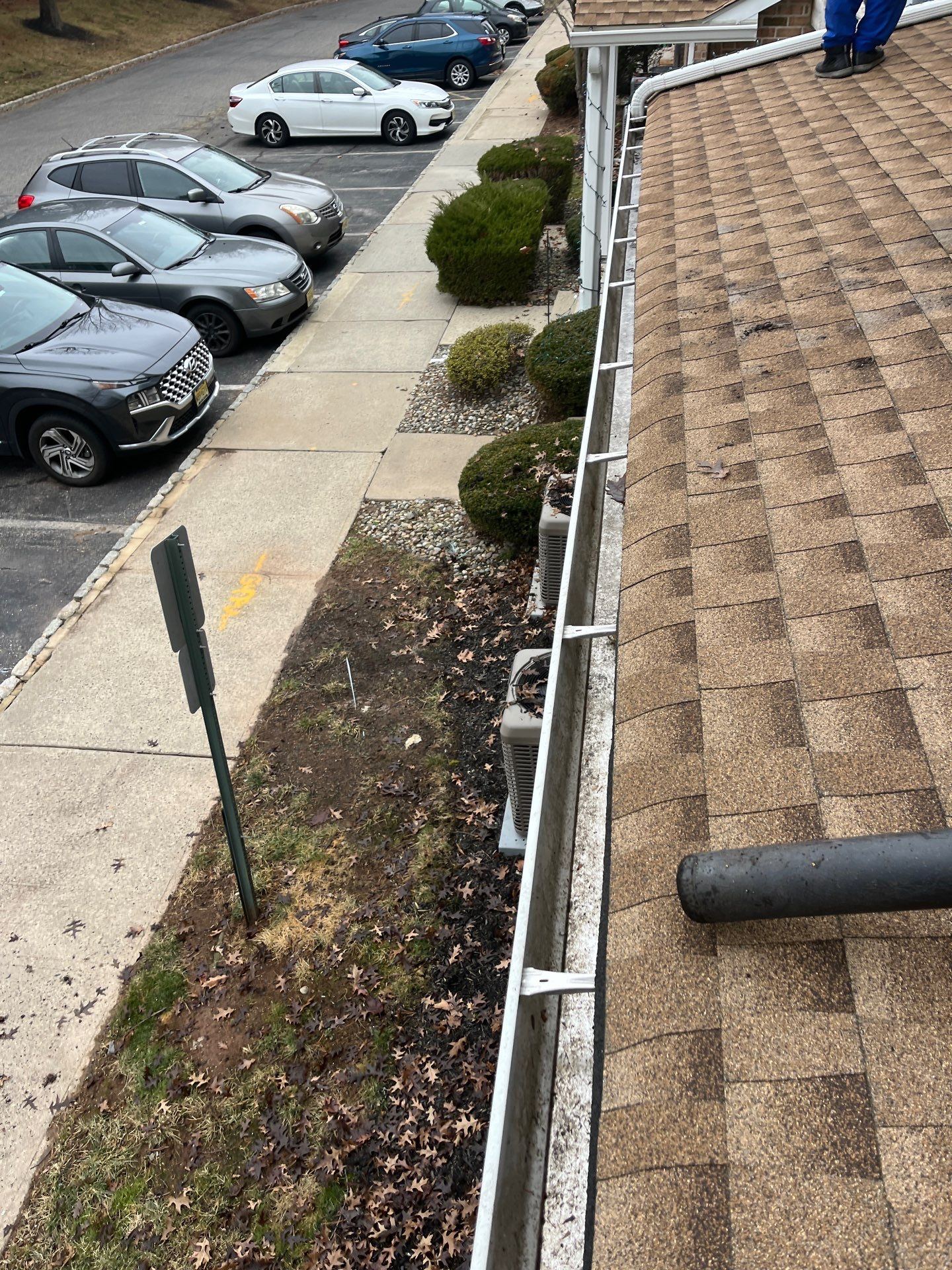 Gutter Cleaning in Branchburg, NJ by Clearview Washing