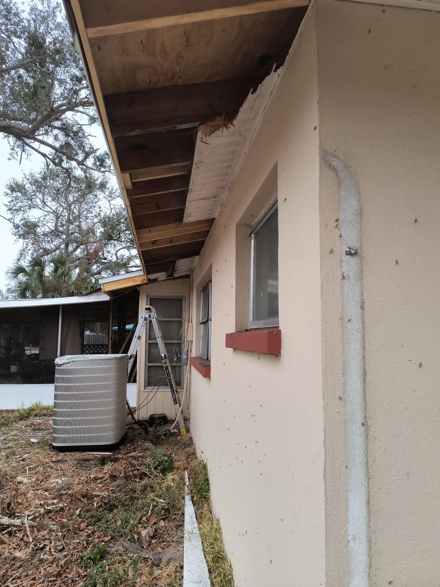 White Soffit and Fascia Upgrade in Sarasota FL by Gutter Professors