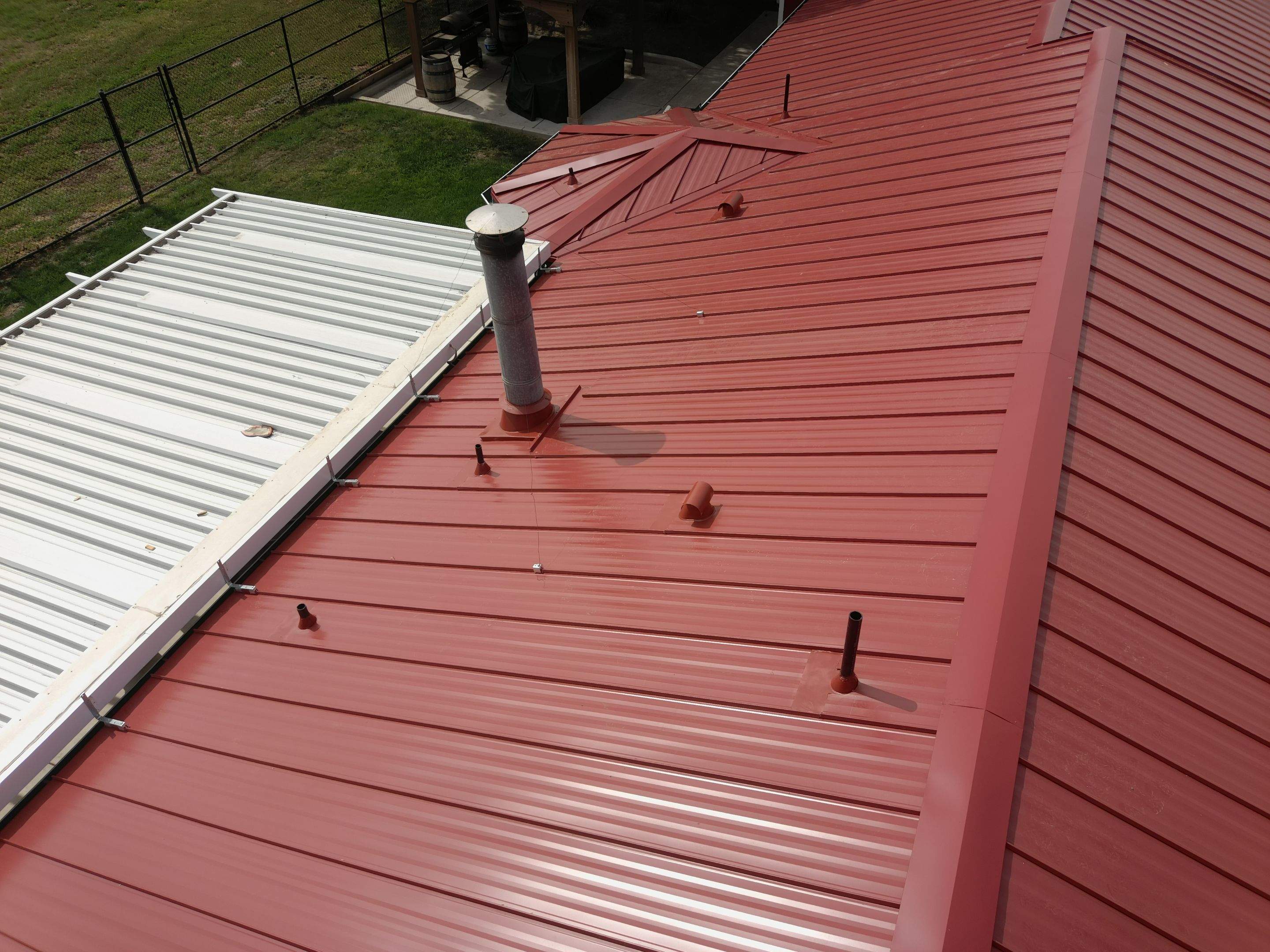 Metal Roofing by Straight Edge Roofing Inc