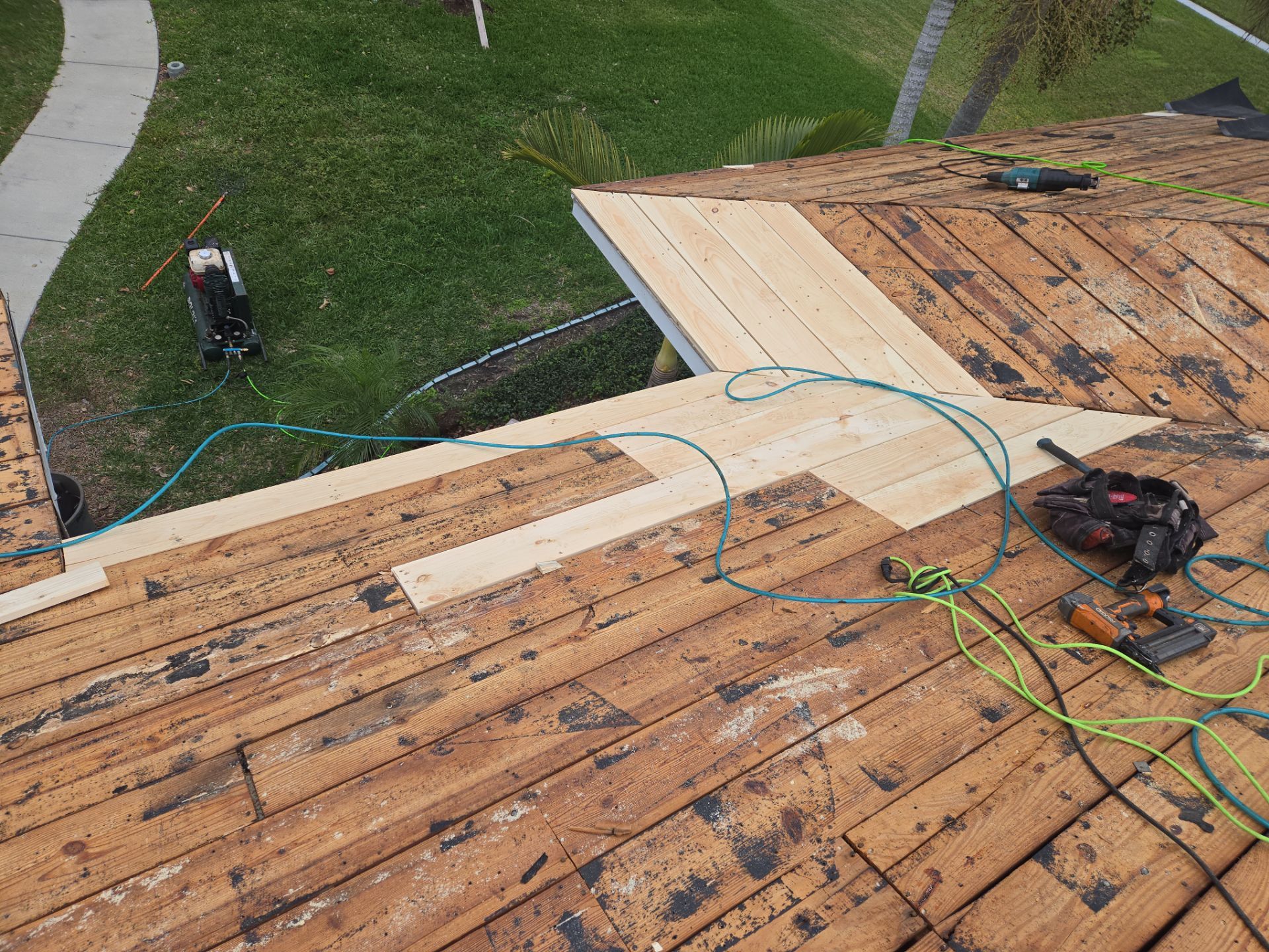 Project in St. Petersburg 33704 by Mitchell Roofing Company LLC