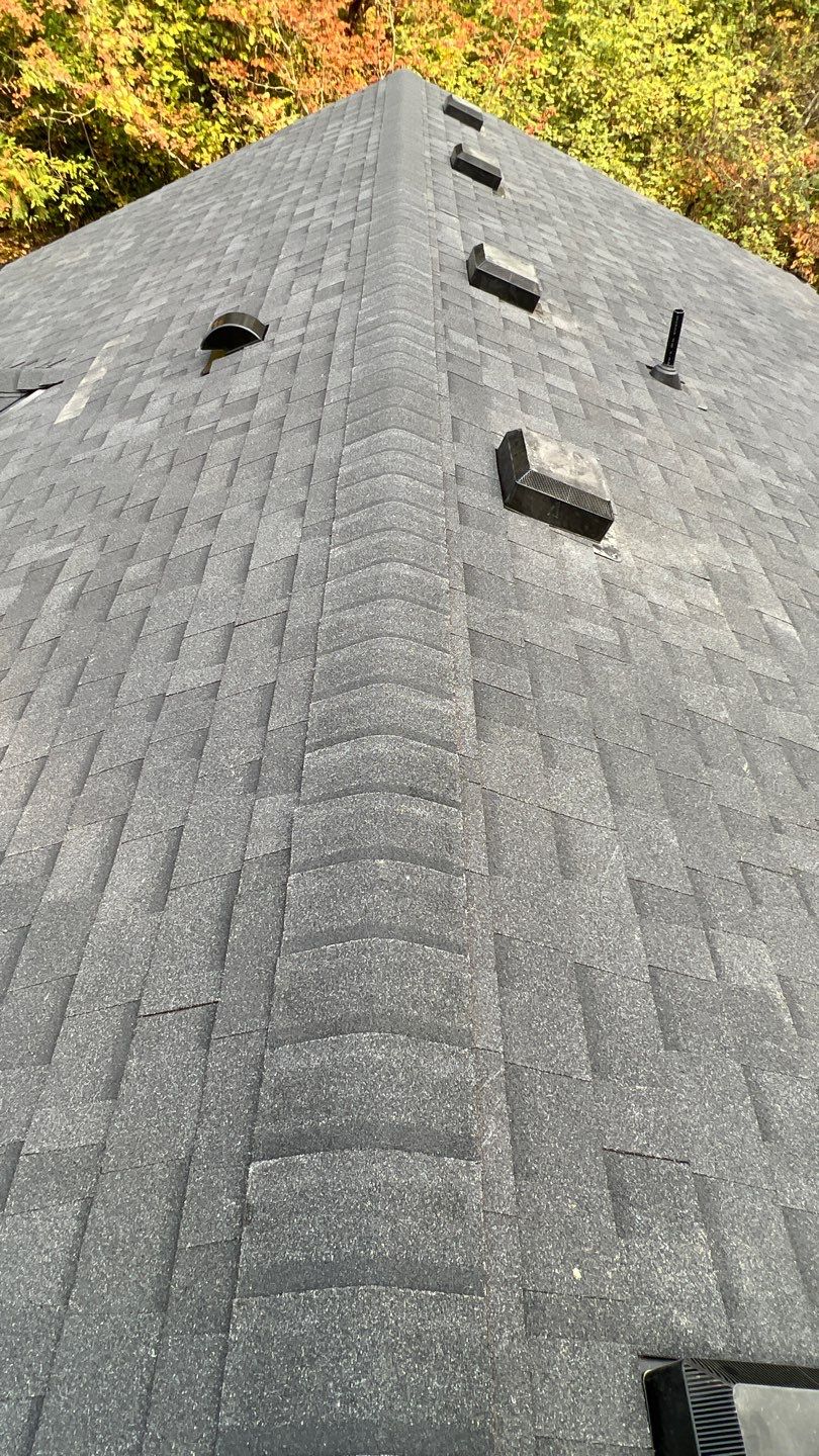 Residential Roofing Installation using OC Oakridge shingles by Top Notch Roofing Inc