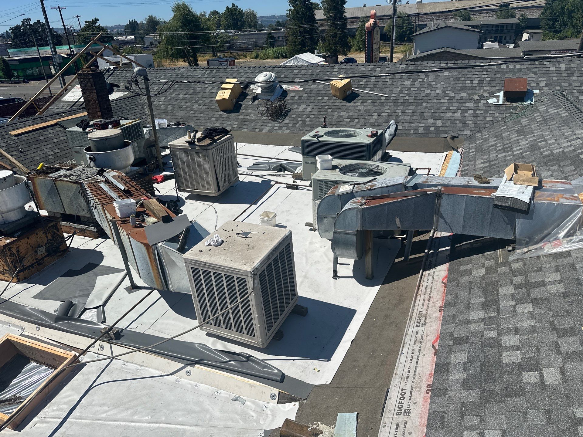 Lum Yun Salem Oregon Commercial Roof Replacement  by Orezona Building & Roofing Company, Inc.