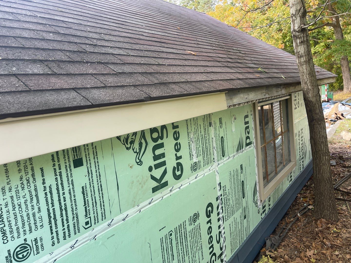 CertainTeed Monogram D5 Pacific Blue + Cedar Impression Shake Driftwood Blend & Pacific Blue + CertainTeed Board & Batten Pacific Blue by 180 Contractors