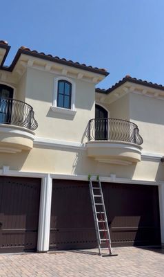 Mansion Exterior Pressure Washing