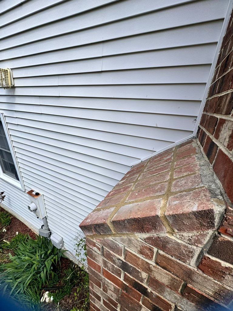 Vienna: CertainTeed Landmark Pro Designer Shingles in Max Def Moire Black by RM Banning, Inc.