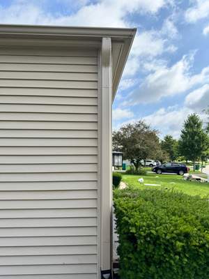 Turtle Shell gutter protection installation in Plainfield, IL 60585, photograph 23