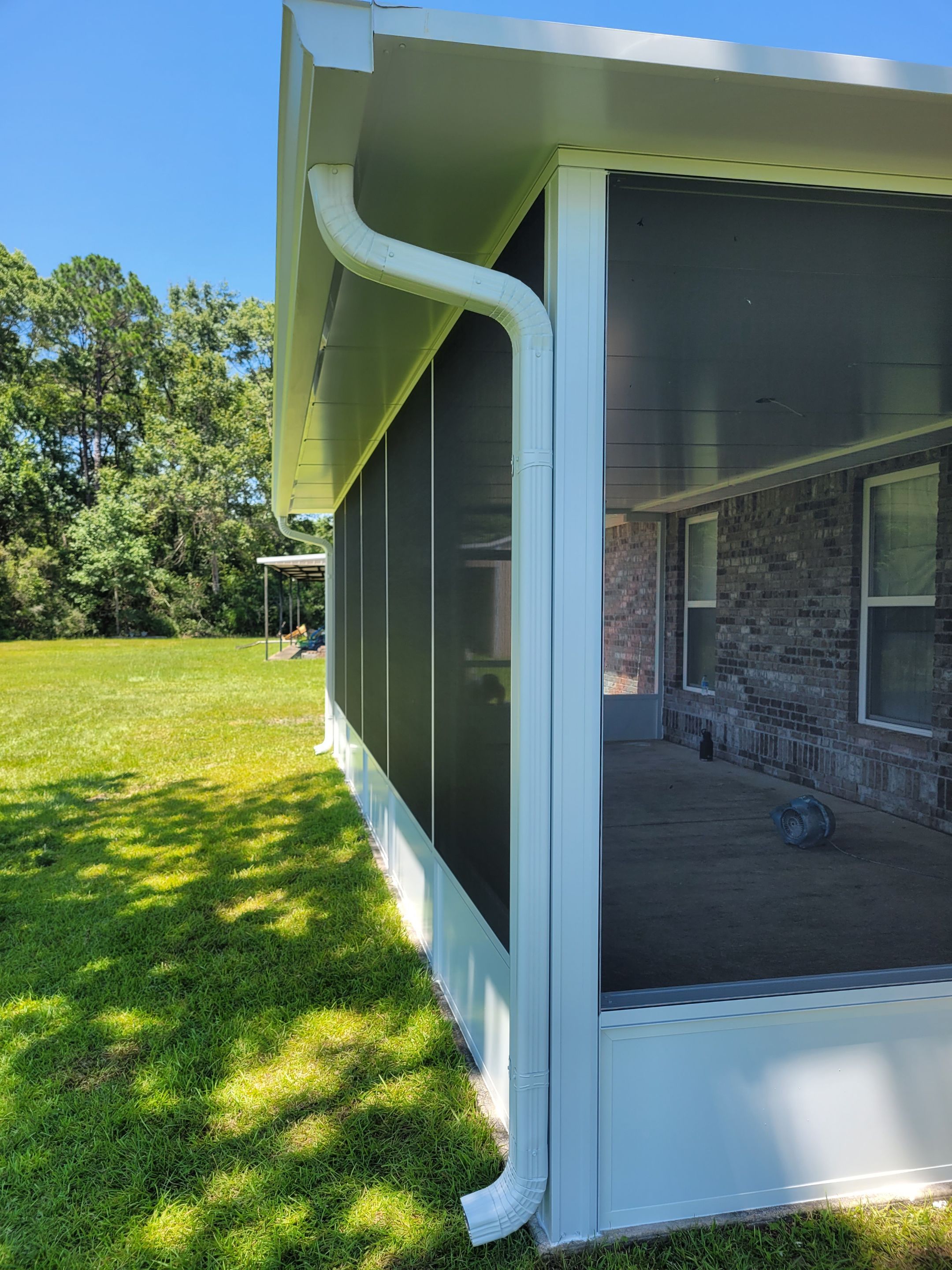 Screen Room in Baker, FL by Titan Sunrooms