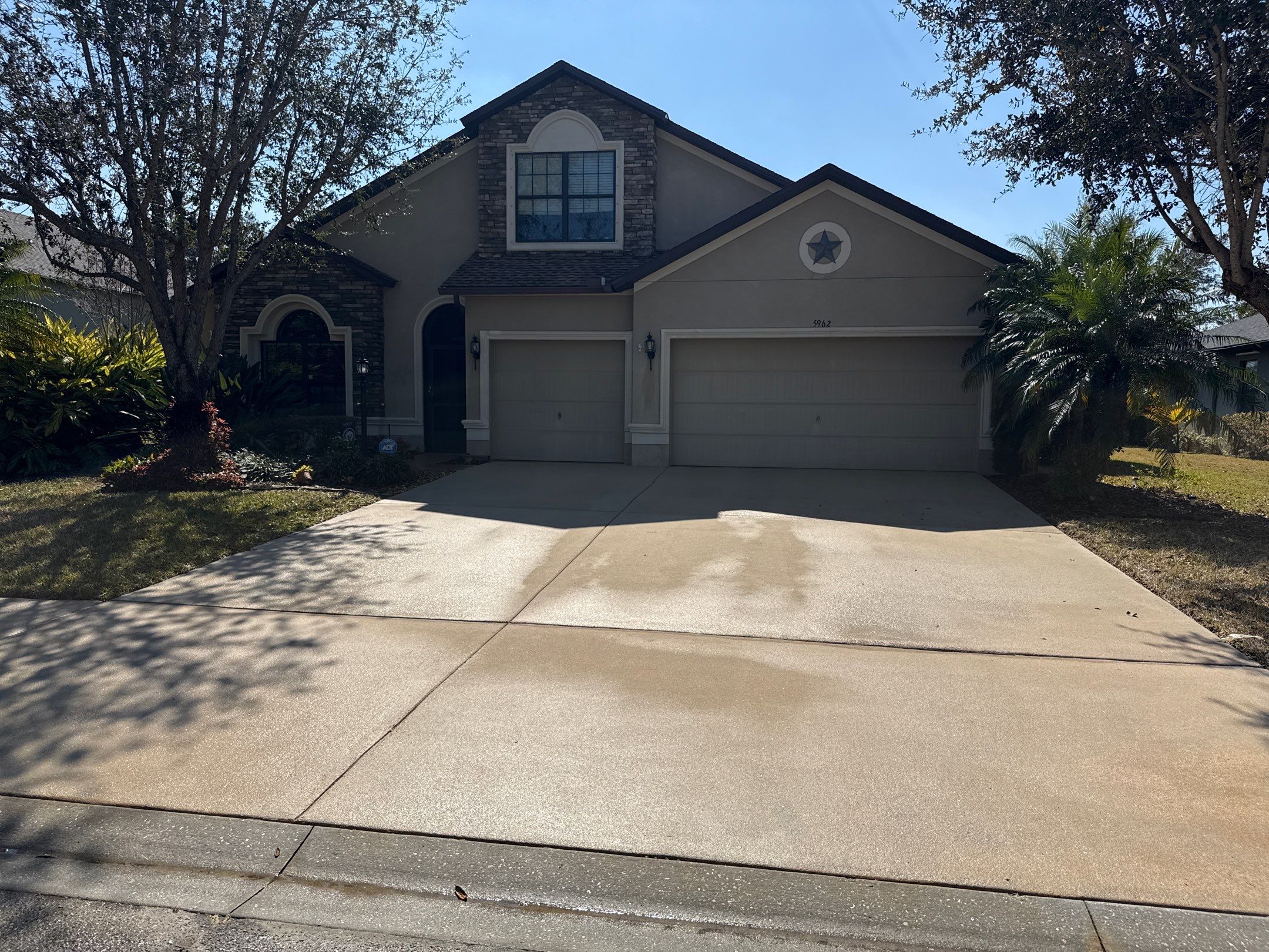 House Wash, Fence Cleaning & Driveway Cleaning in Lexington – Parrish, FL by Sunshine AquaWash