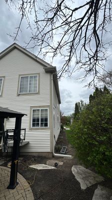 Turtle Shell gutter protection installation in Lombard, IL 60148, photograph 14