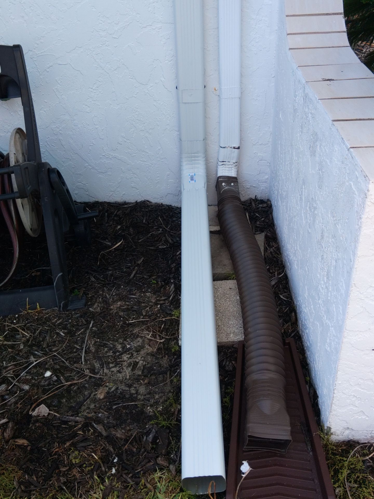 6 Inch Seamless Gutters using Musket Brown Seamless Gutters in Cape Coral FL by Gutter Professors