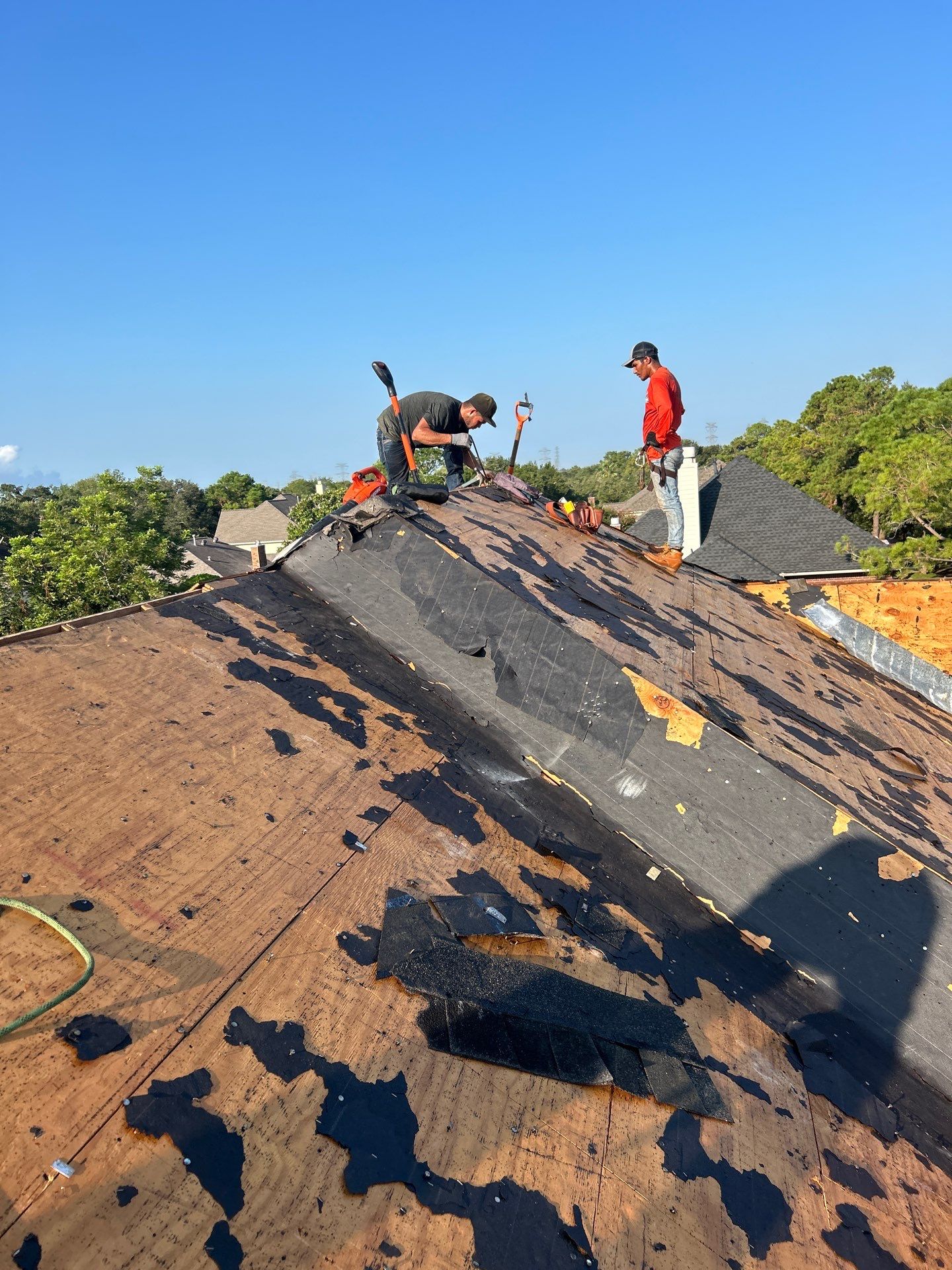 Residential Roofing Installation using Owen's Corning Duration (Lifetime) Shingles by Roof Repair Company
