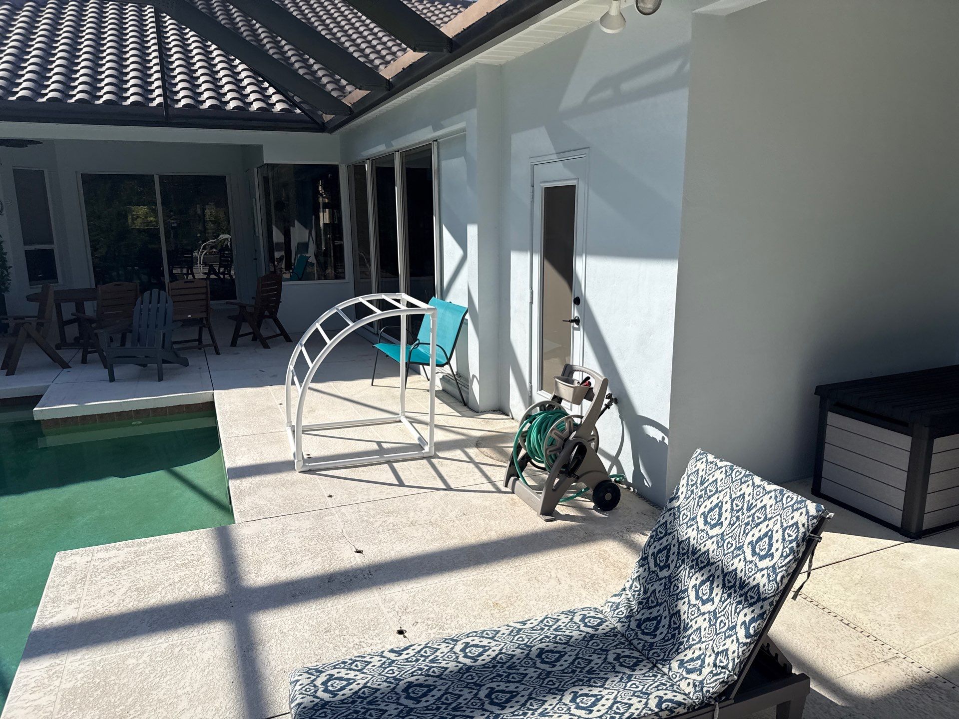 Painted Pool Deck, Lanai & Pool Cage Cleaning in River Club South – Bradenton, FL by Sunshine AquaWash