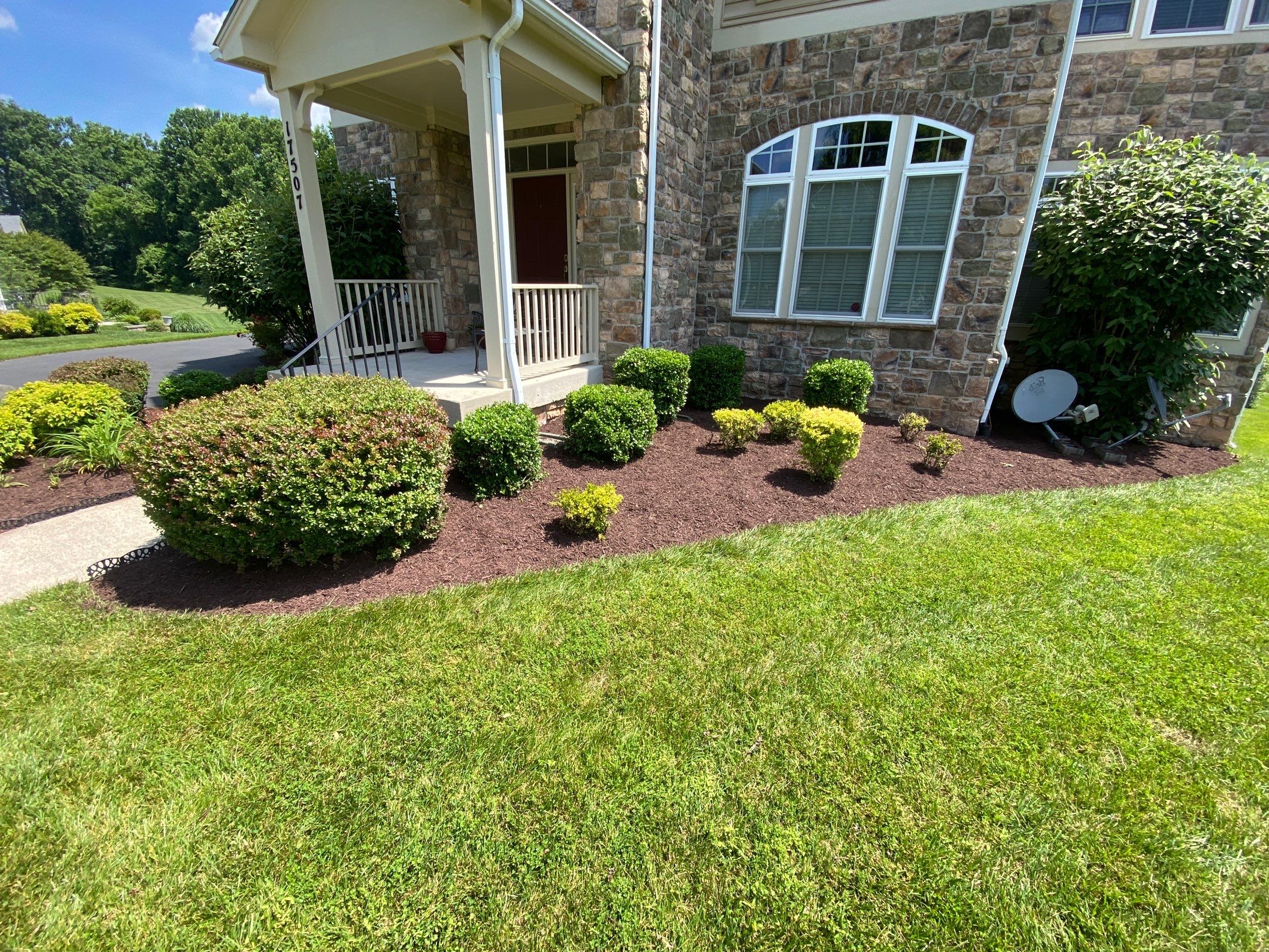 Landscape Cleanup & Mulch  by The Smet Companies, LLC