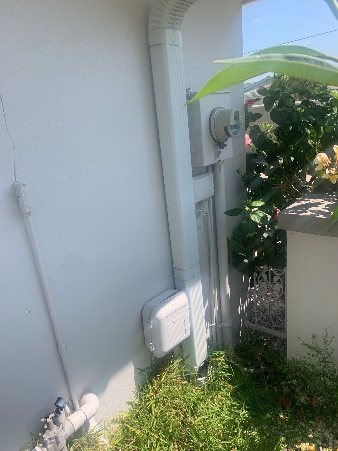 7-Inch Seamless Gutters for Punta Gorda FL by Gutter Professors