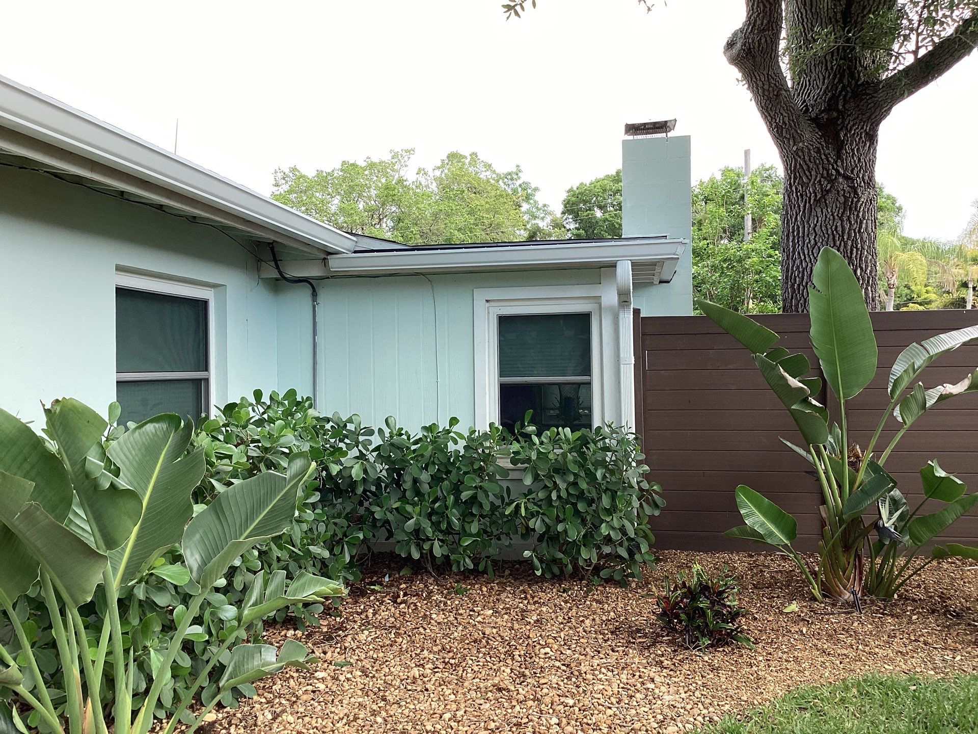 Elegant 7-Inch Seamless Gutters in Sarasota FL in Sarasota FL by Gutter Professors