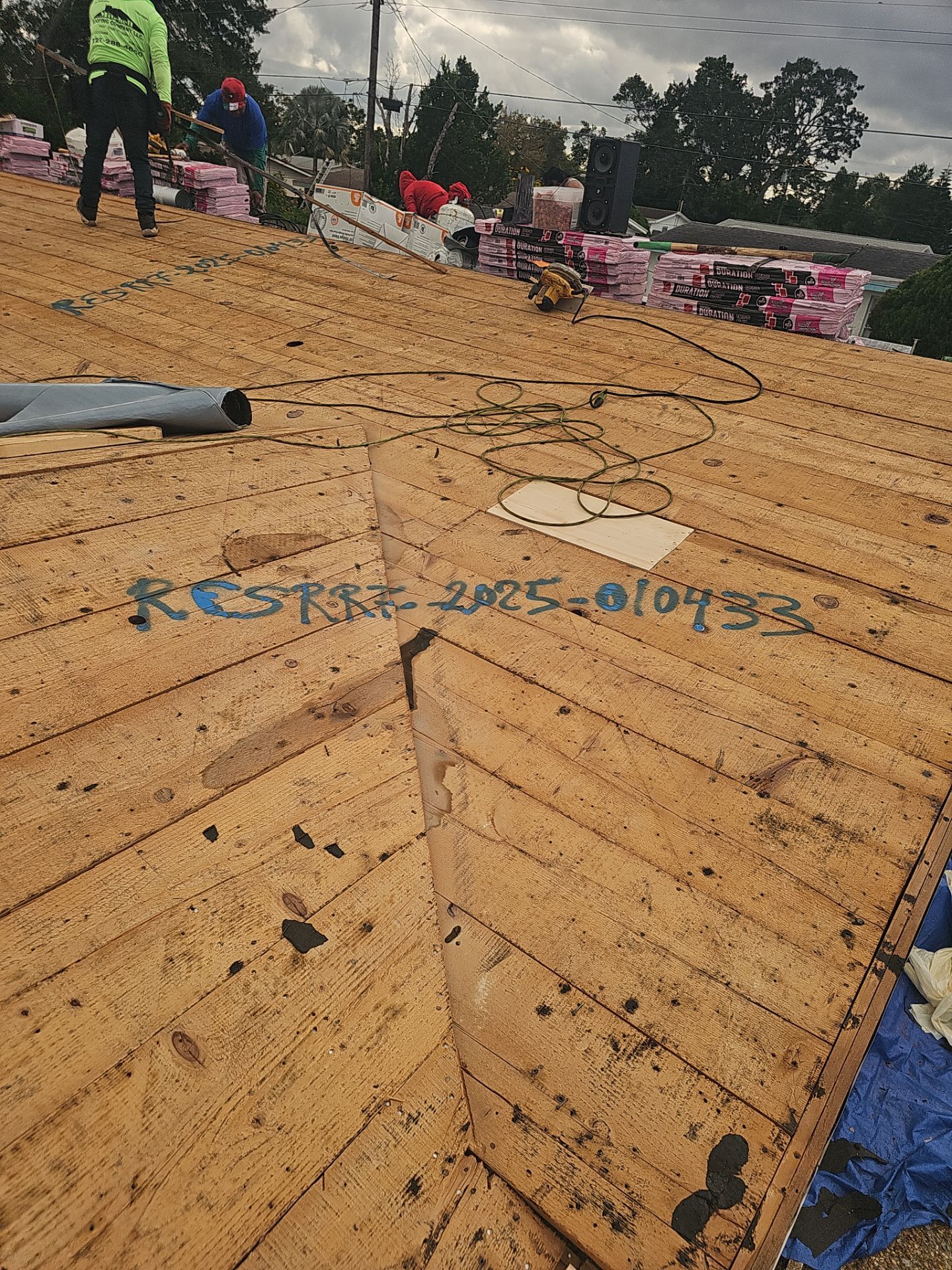Project in Holiday 34690 by Mitchell Roofing Company LLC 