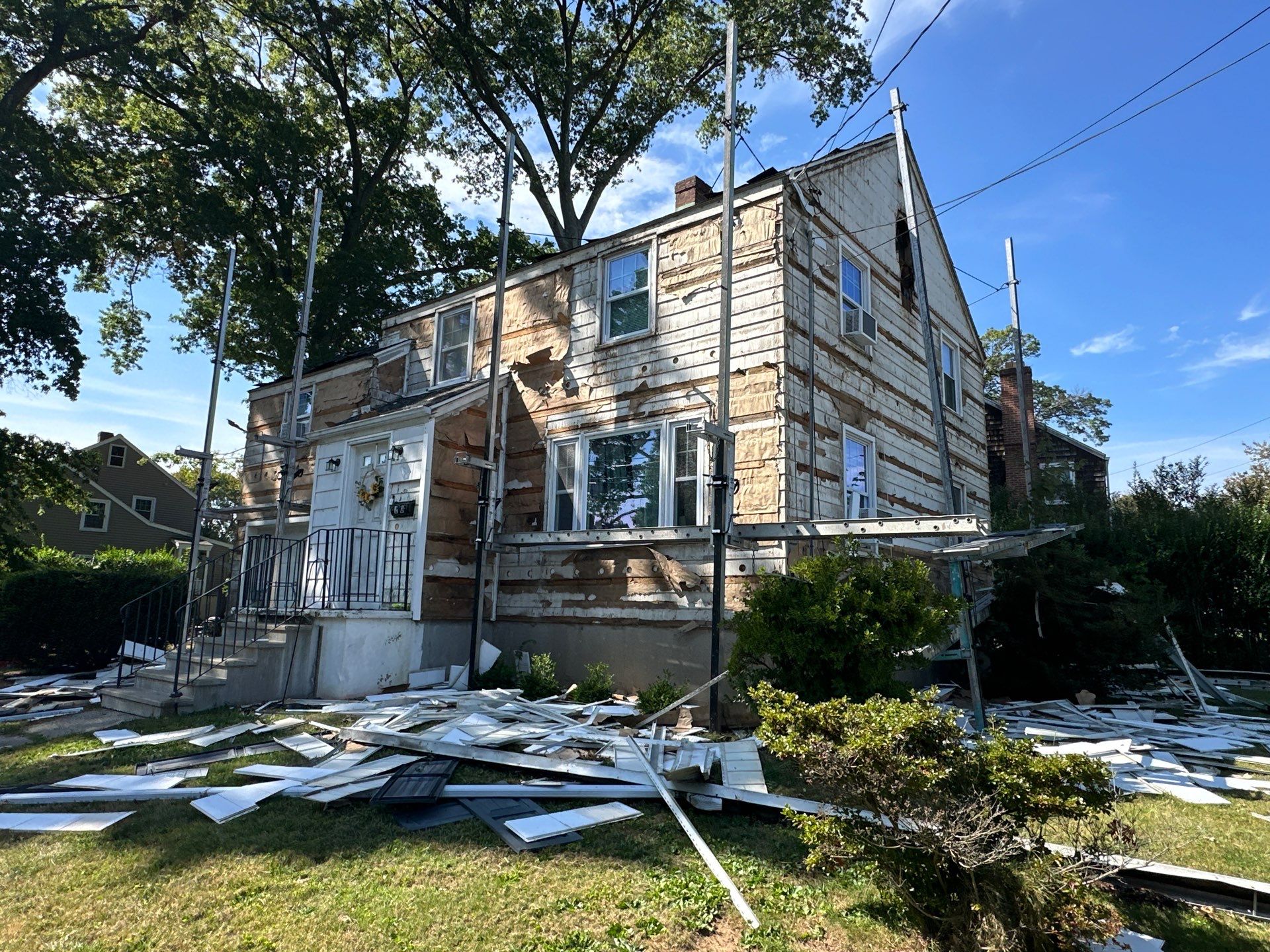 Siding Installation using CertainTeed Monogram Vinyl Siding - D4 - Forest by A Plus Exterior