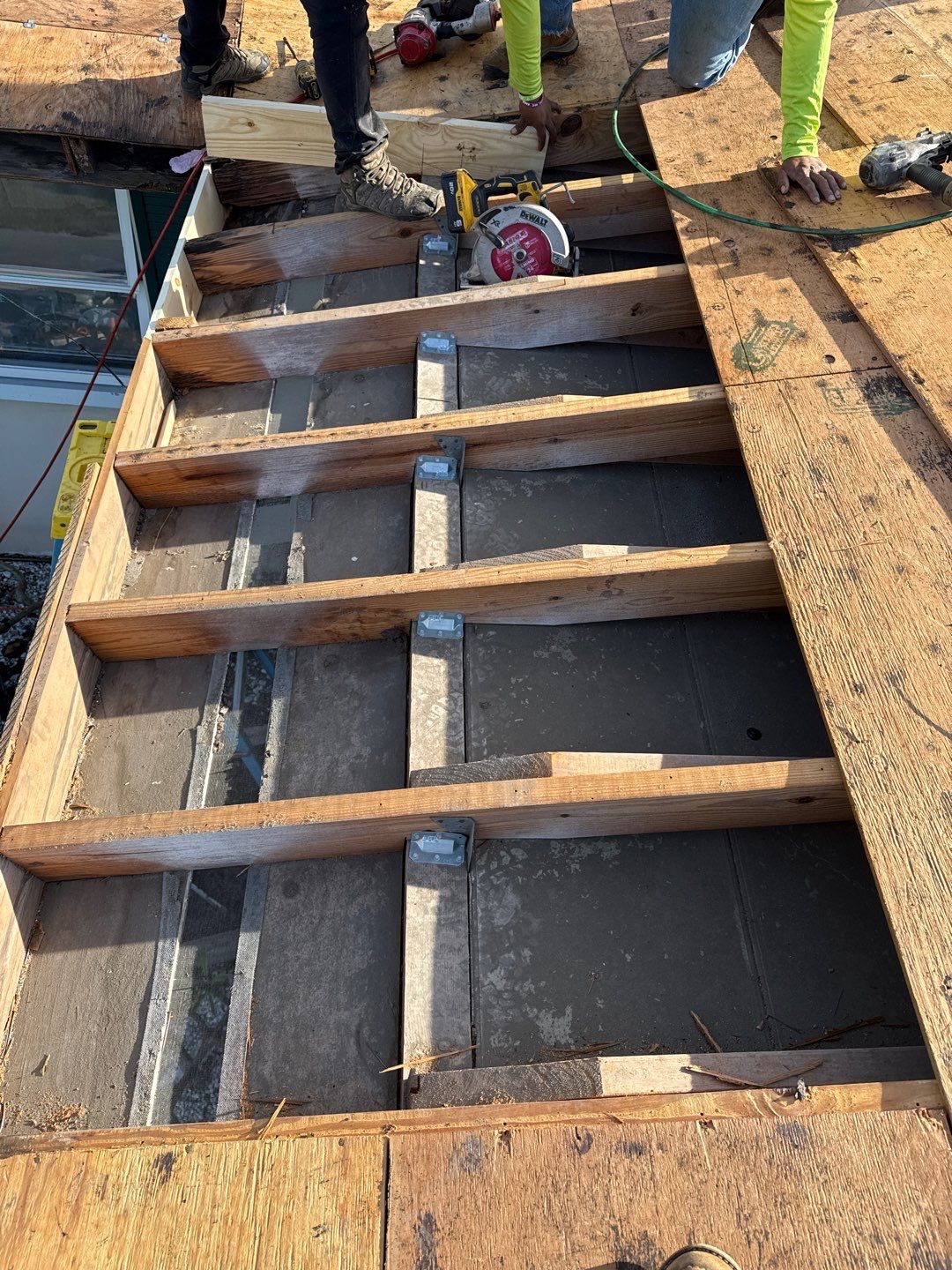 Project in Clearwater 33763 by Mitchell Roofing Company LLC 