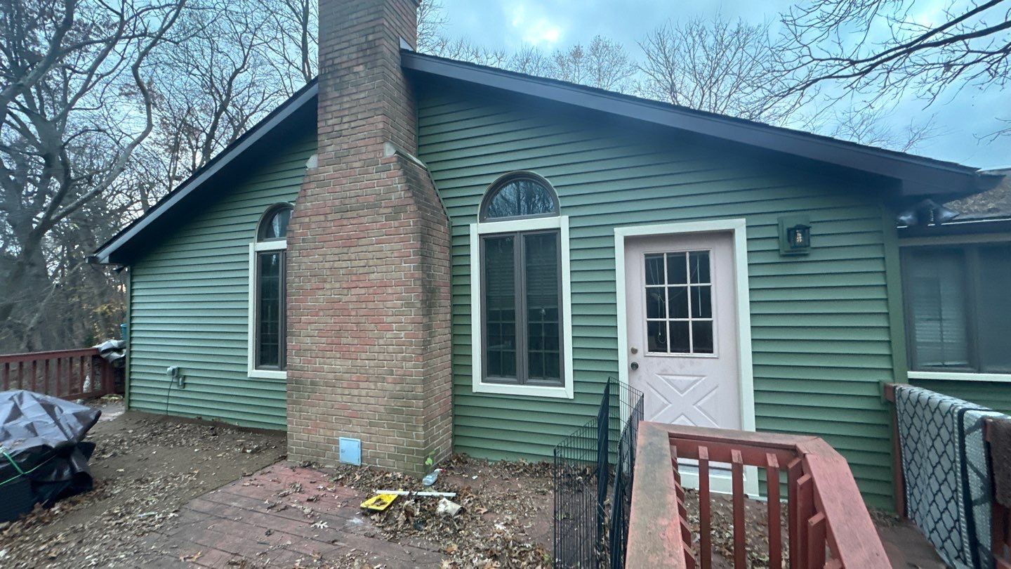 Siding Replacement using CertainTeed Restoration Classis D4 by 180 Contractors
