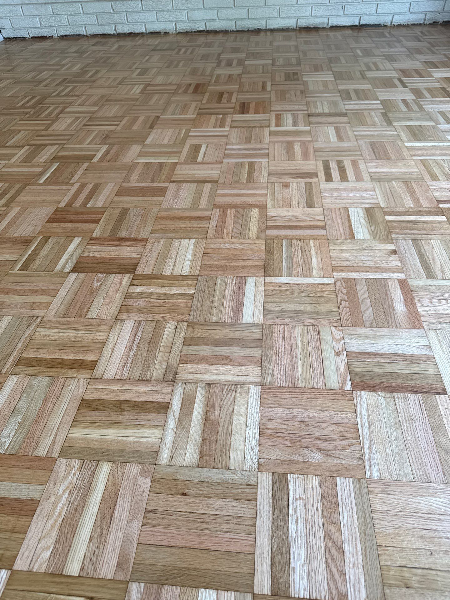 Parque restoration by Ann Arbor Hardwoods 