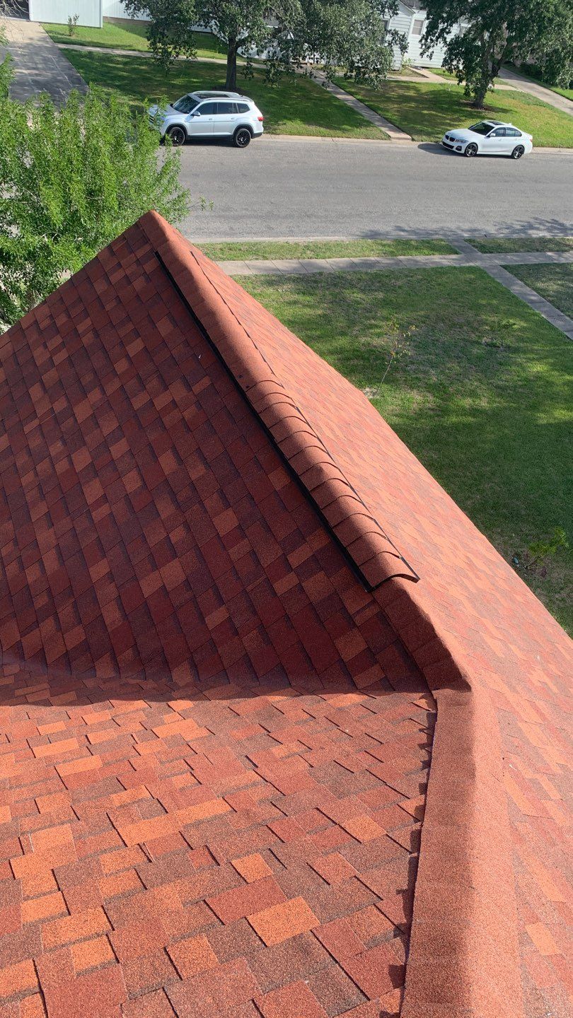 Sinton ShowStopper by Bayfront Roofing and Construction