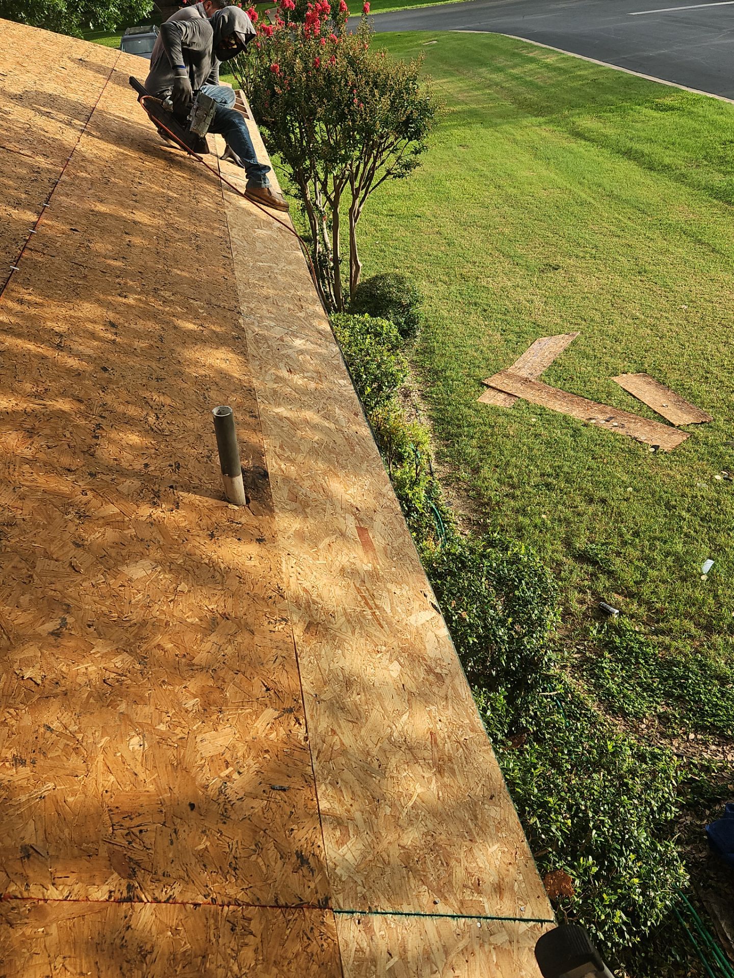 Residential Roof Replacement using GAF - HDZ - Weathered Wood by Action Exteriors