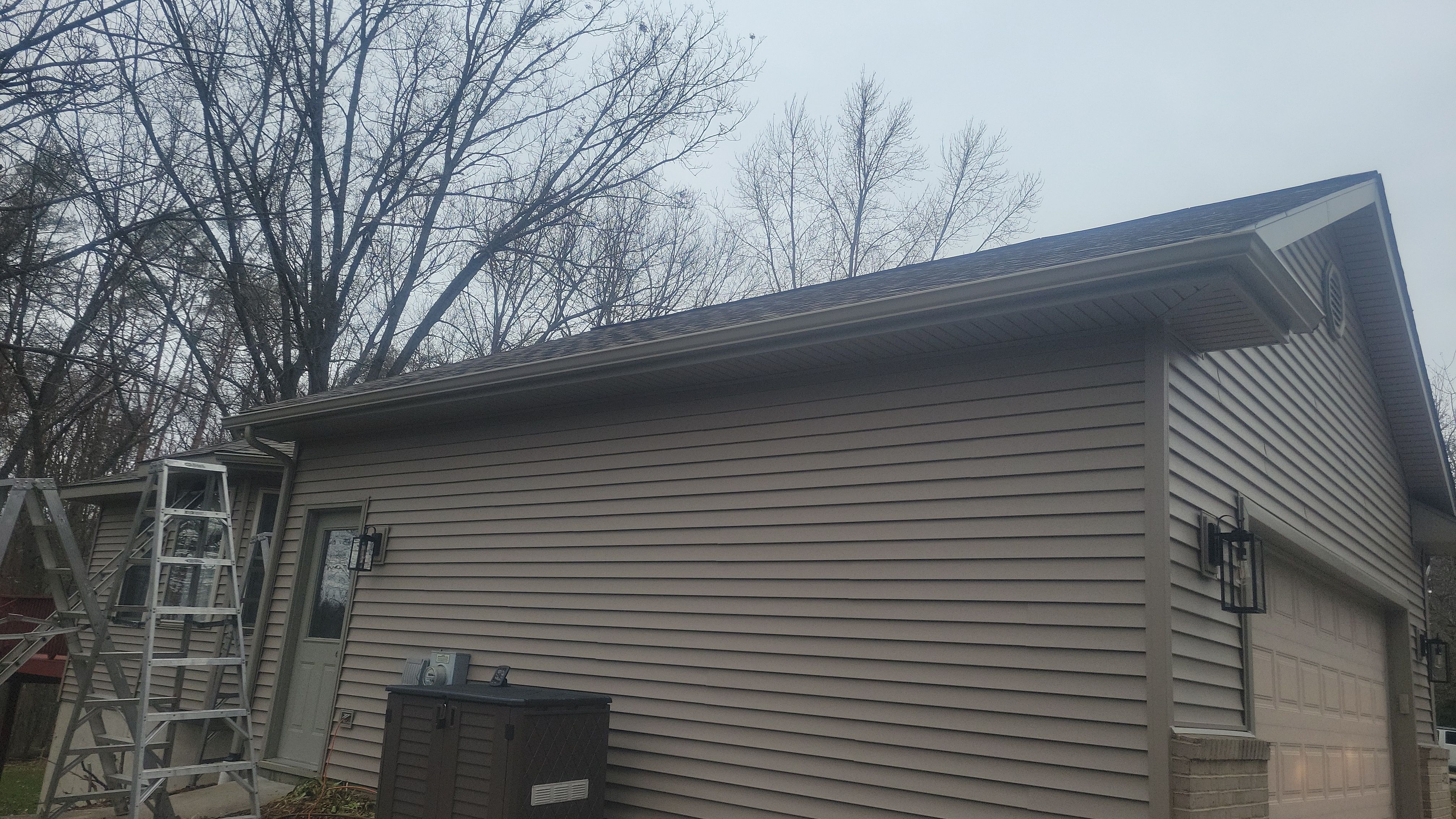 Siding Replacement using Certainteed Restoration Classic D4 by 180 Contractors