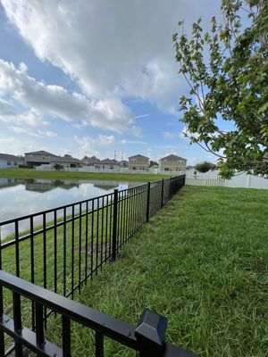 3-Rail using Black 3 Rail Aluminum Fence