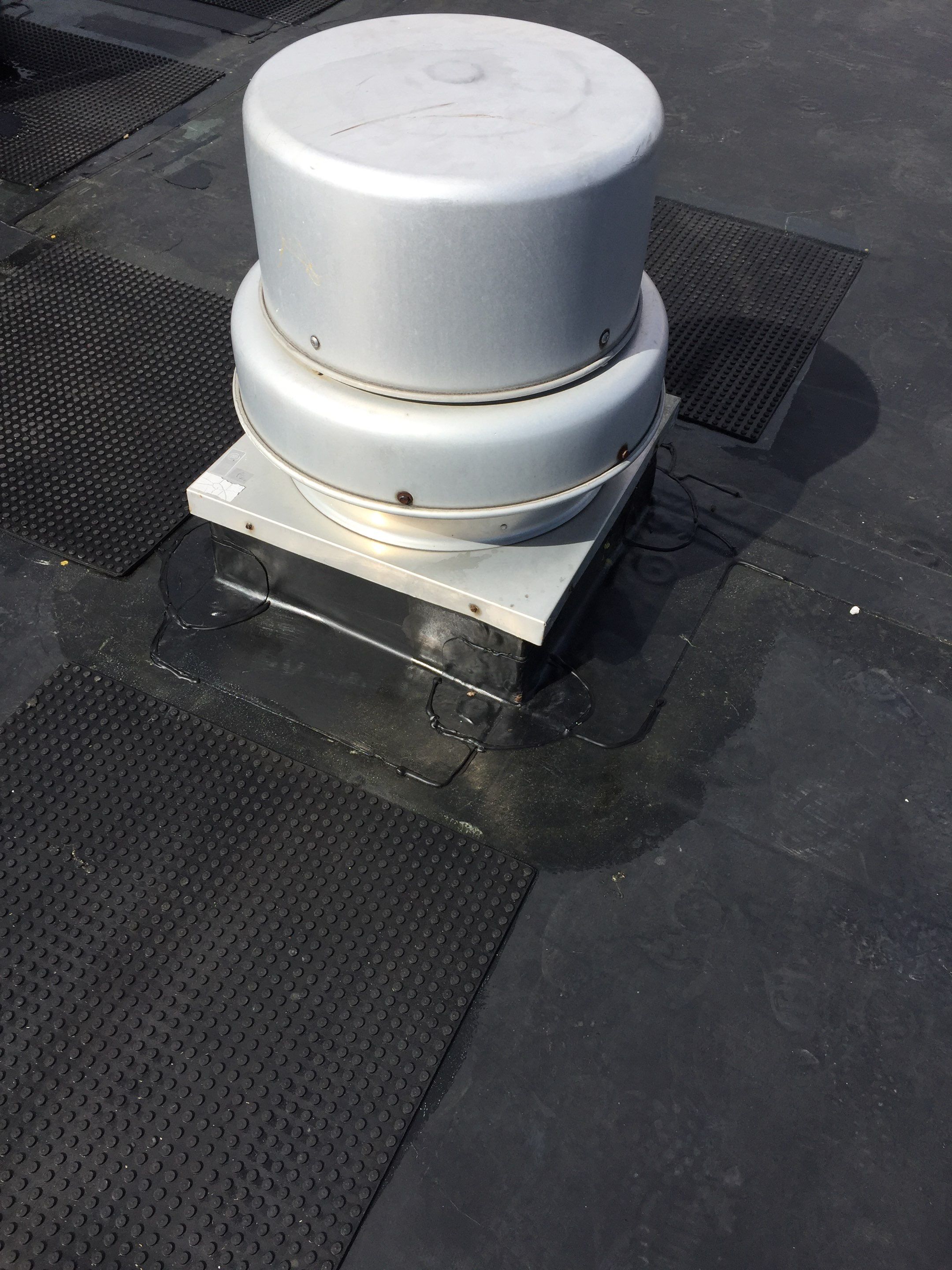 Commercial Rubber Roofing  using Carlisle Rubber Roofing System by Secure Construction Company Inc