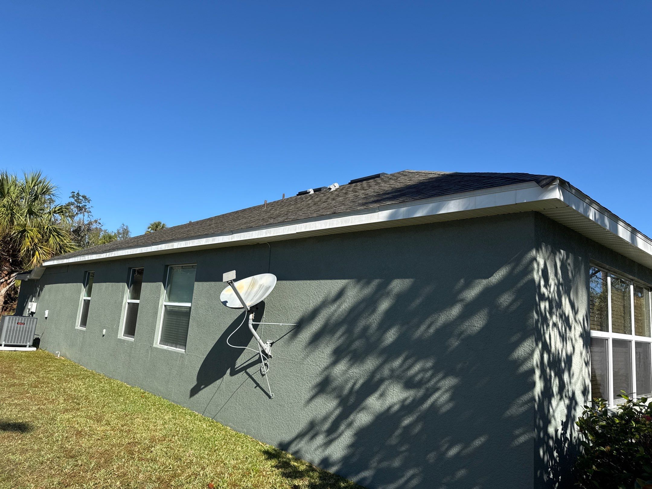 Asphalt Shingle Roof & Fascia Cleaning in Old Mill Preserve, Palmetto, FL | Sunshine AquaWash by Sunshine AquaWash