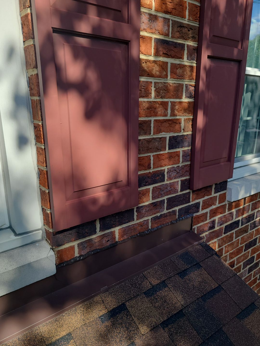 Alexandria: Roof Replacement with CertainTeed Landmark Pro in Max Def Burnt Sienna by RM Banning, Inc.