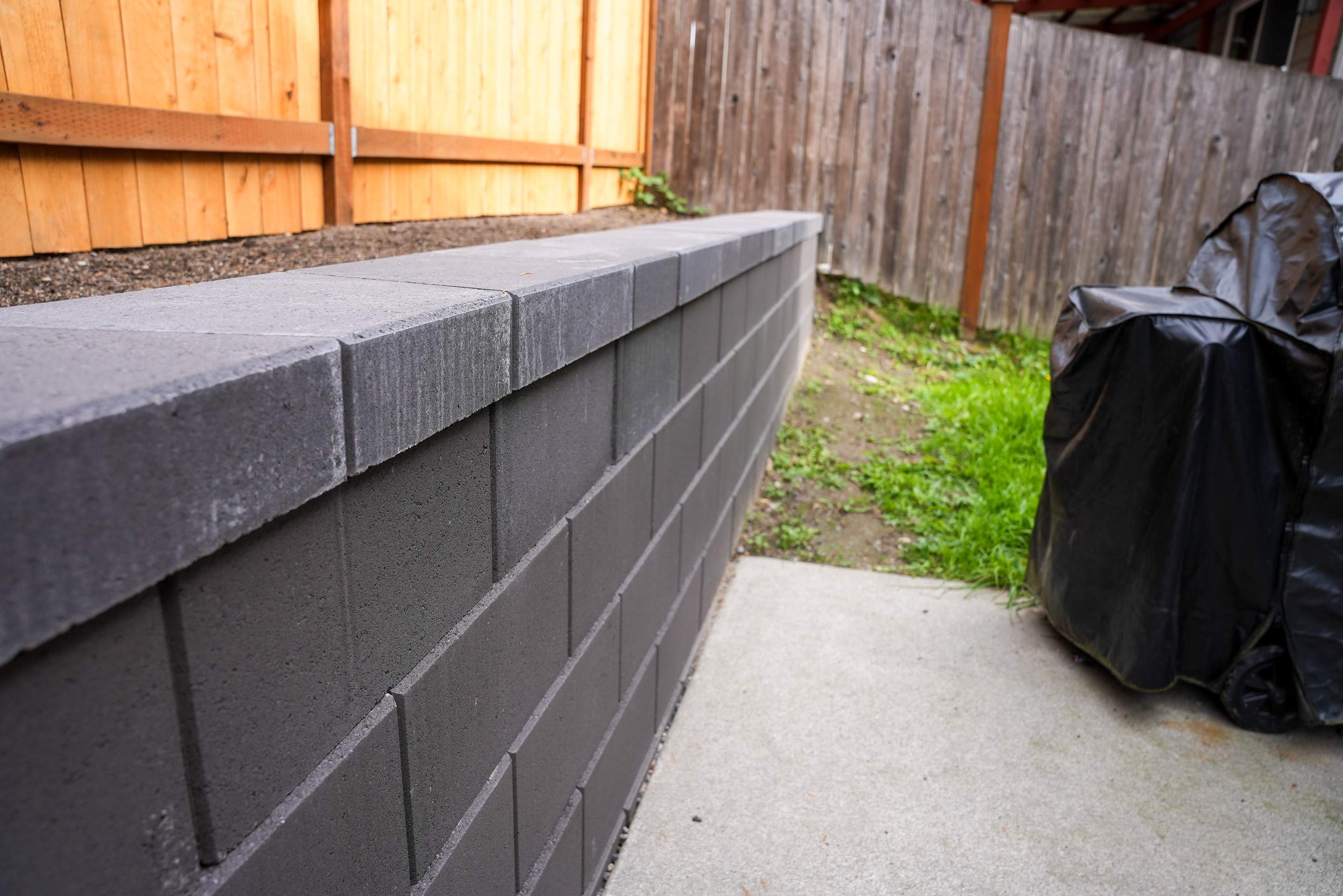 Jireh Outdoor Projects | Retaining Wall & Fence Build by Jireh Asphalt & Concrete Inc 