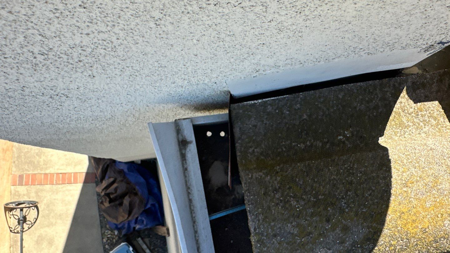 Coto De Caza Gutter Cleaning by Property Cleaning Experts, LLC