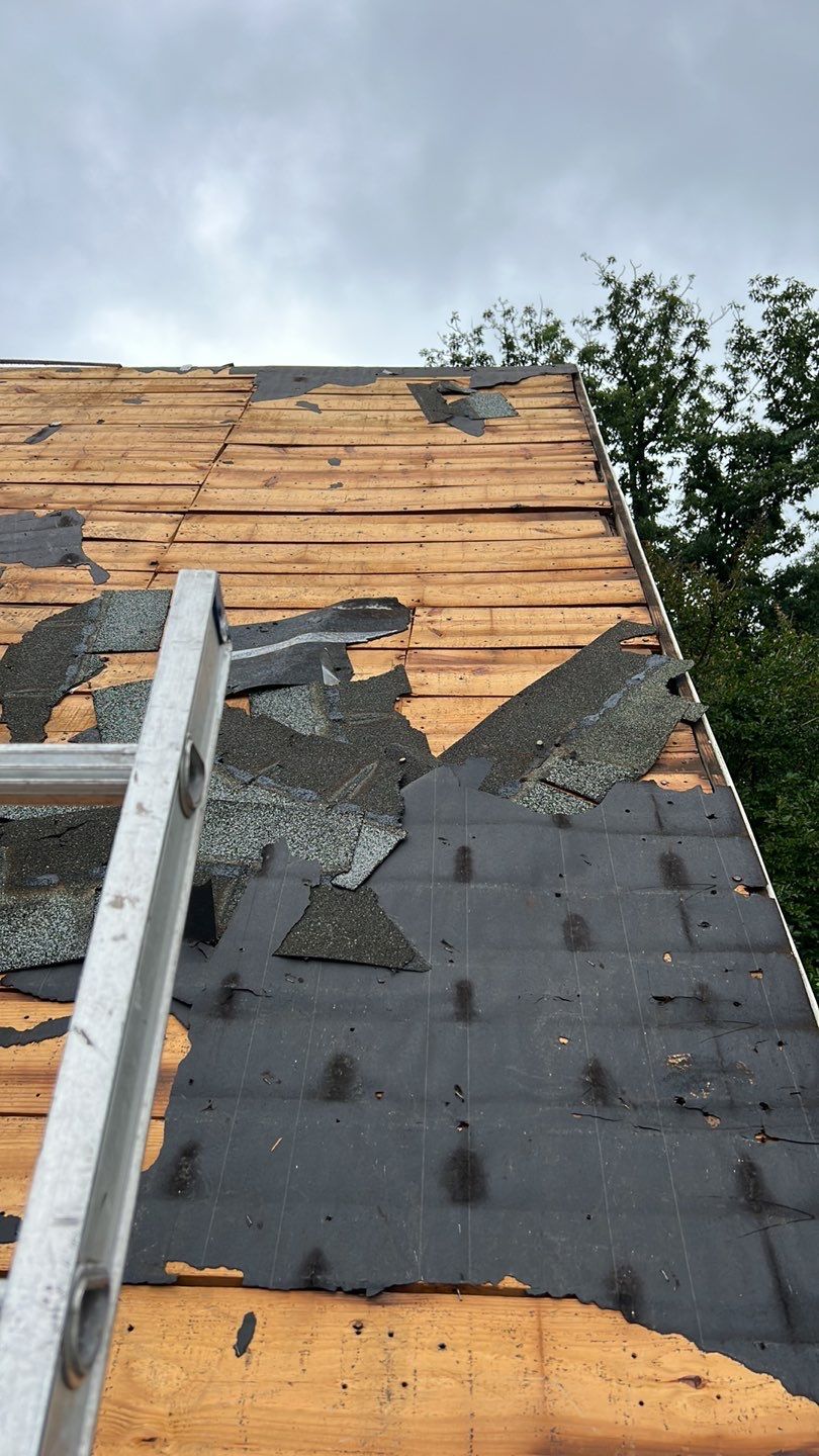 Arlington: CertainTeed Landmark Architectural Shingle in Georgetown Gray by RM Banning, Inc.