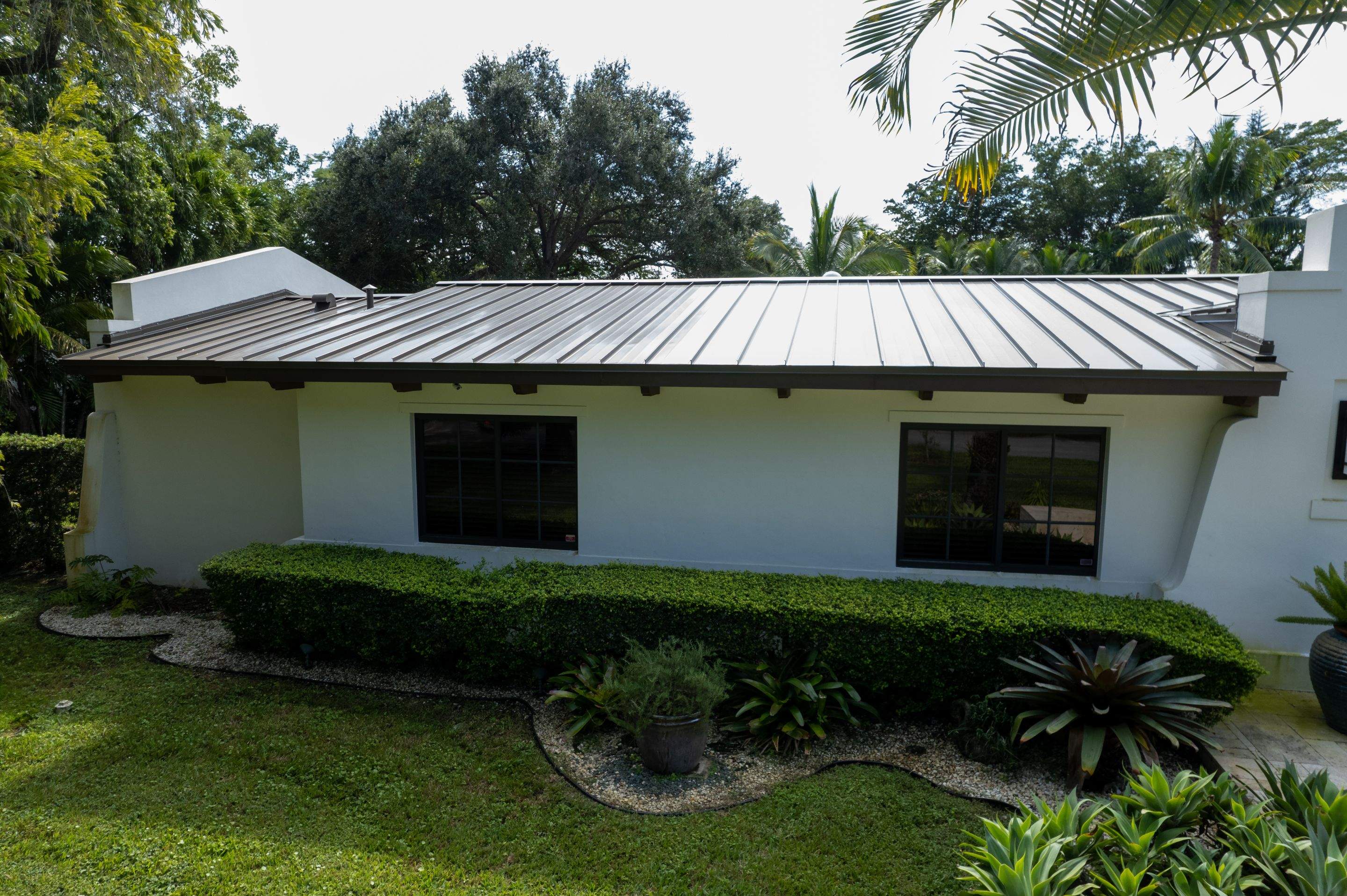 Metal Roof - Galvalume - Medium Bronze by Istueta Roofing