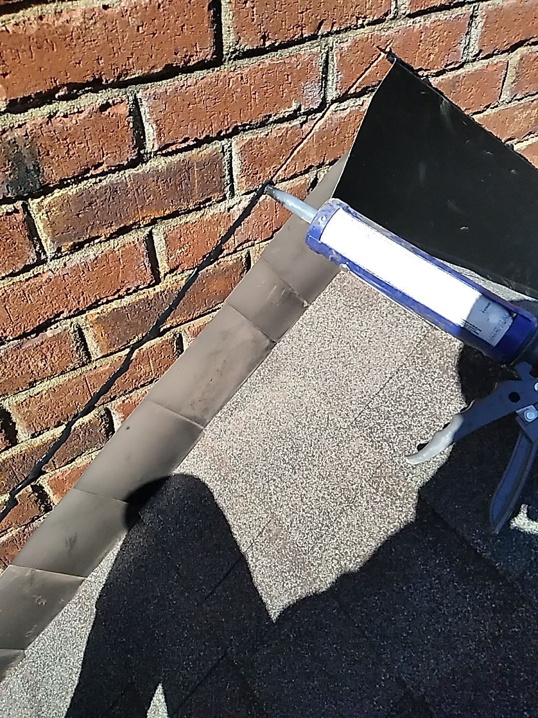 Residential Roofing Installation using Owens Corning Oakridge- Williamsburg Gray by Indigo State Roofing