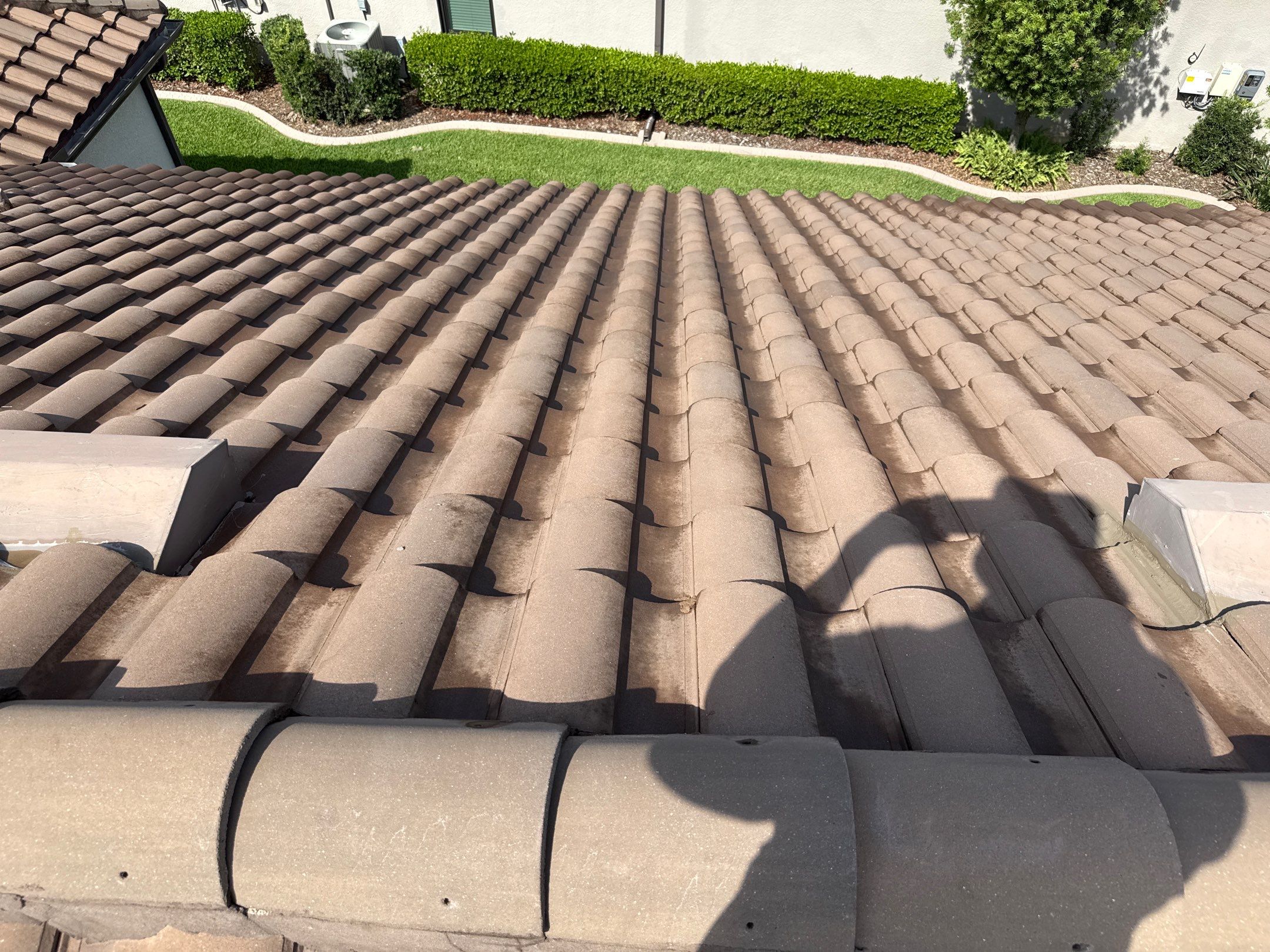 Soft Wash Roof Cleaning – Concrete Tile Roof | Artisan Lakes Esplanade, Palmetto, FL by Sunshine AquaWash
